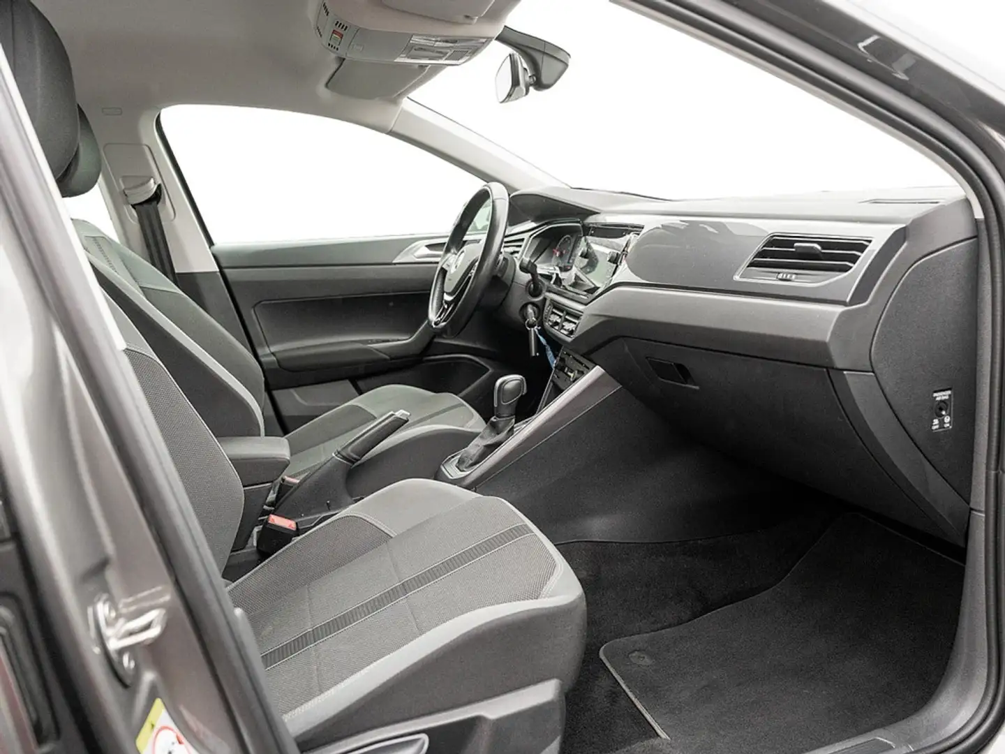 Volkswagen Polo 1.0 TSI Highline DSG NAVI LED KAM ACC AP Grau - 2