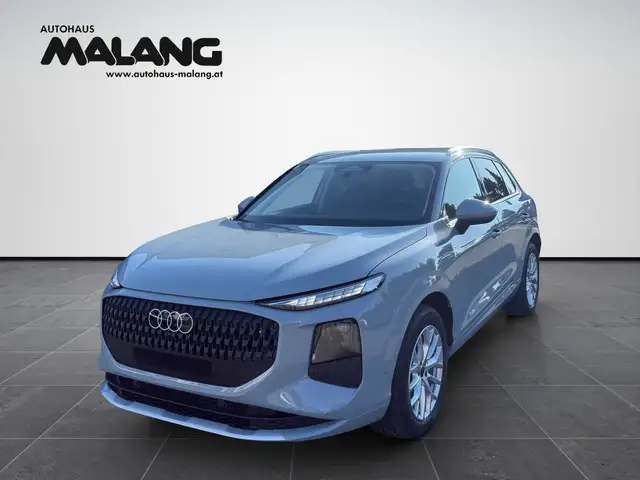 Audi Q3 TFSI quattro 150 kW  intense Ansicht 1