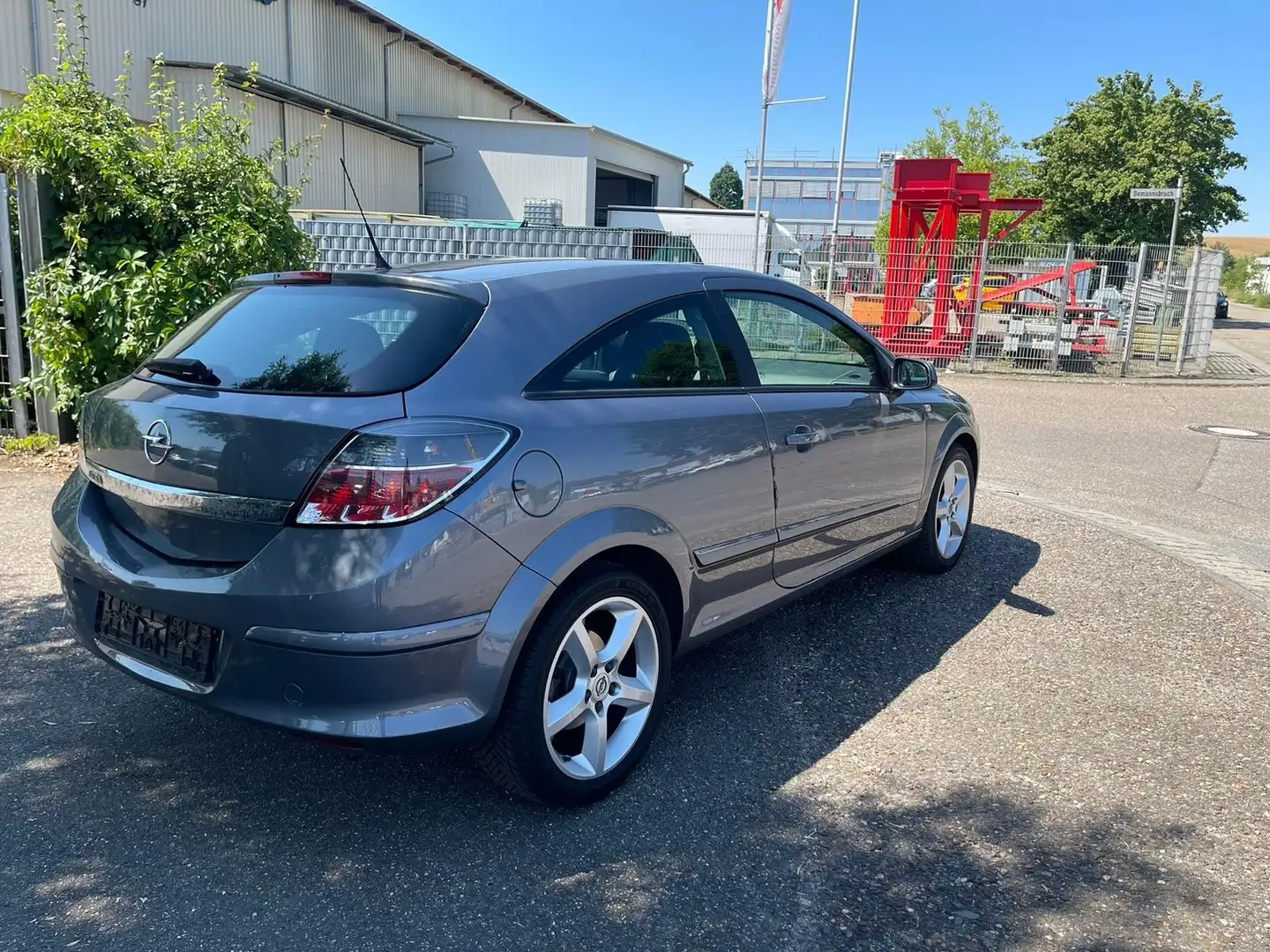 Opel Astra Edition 1.6 Ltr 105PS GTC Coupe Wenig Km 89Tkm Grau - 2
