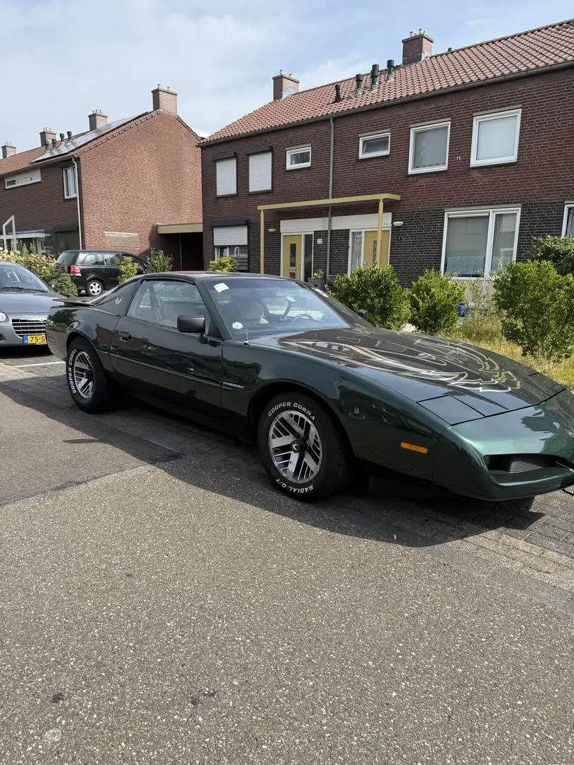 Pontiac Firebird 3.1 Verde - 1