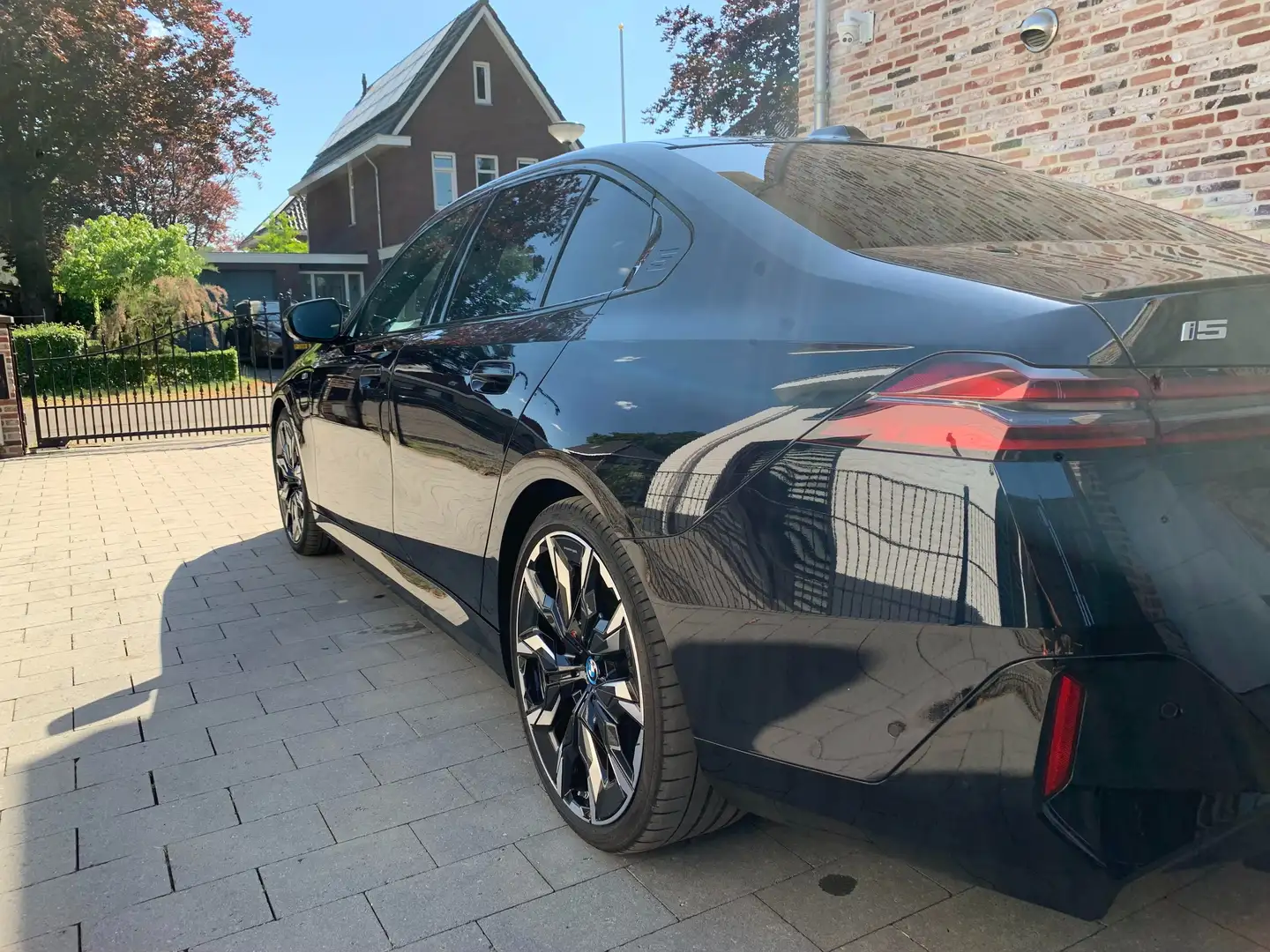 BMW i5 i5 M60 84 kWh Zwart - 2