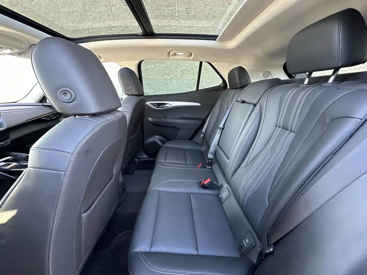 Buick Envision снимка Buick Envision