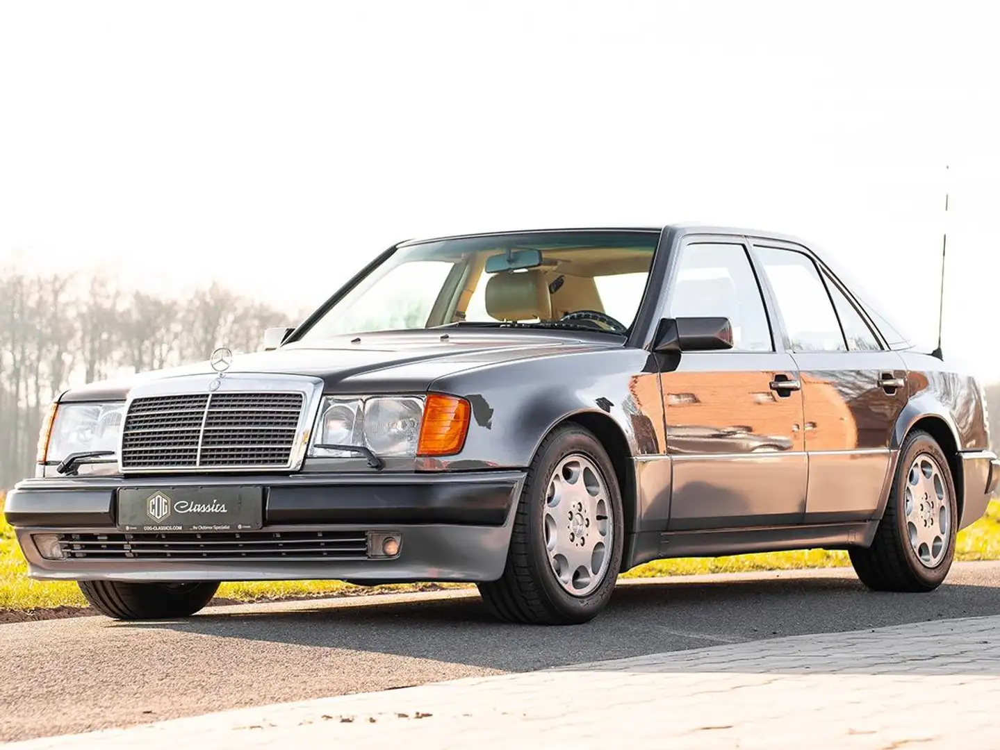 Mercedes-Benz E 500 500 E Technisch überarbeitet! Bornit metallic! Grau - 2