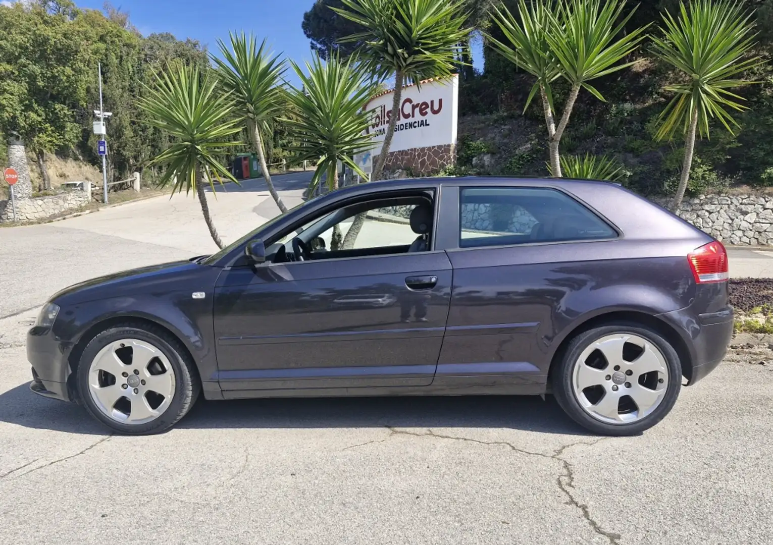 Audi A3 1.6 FSI Ambition Gris - 2