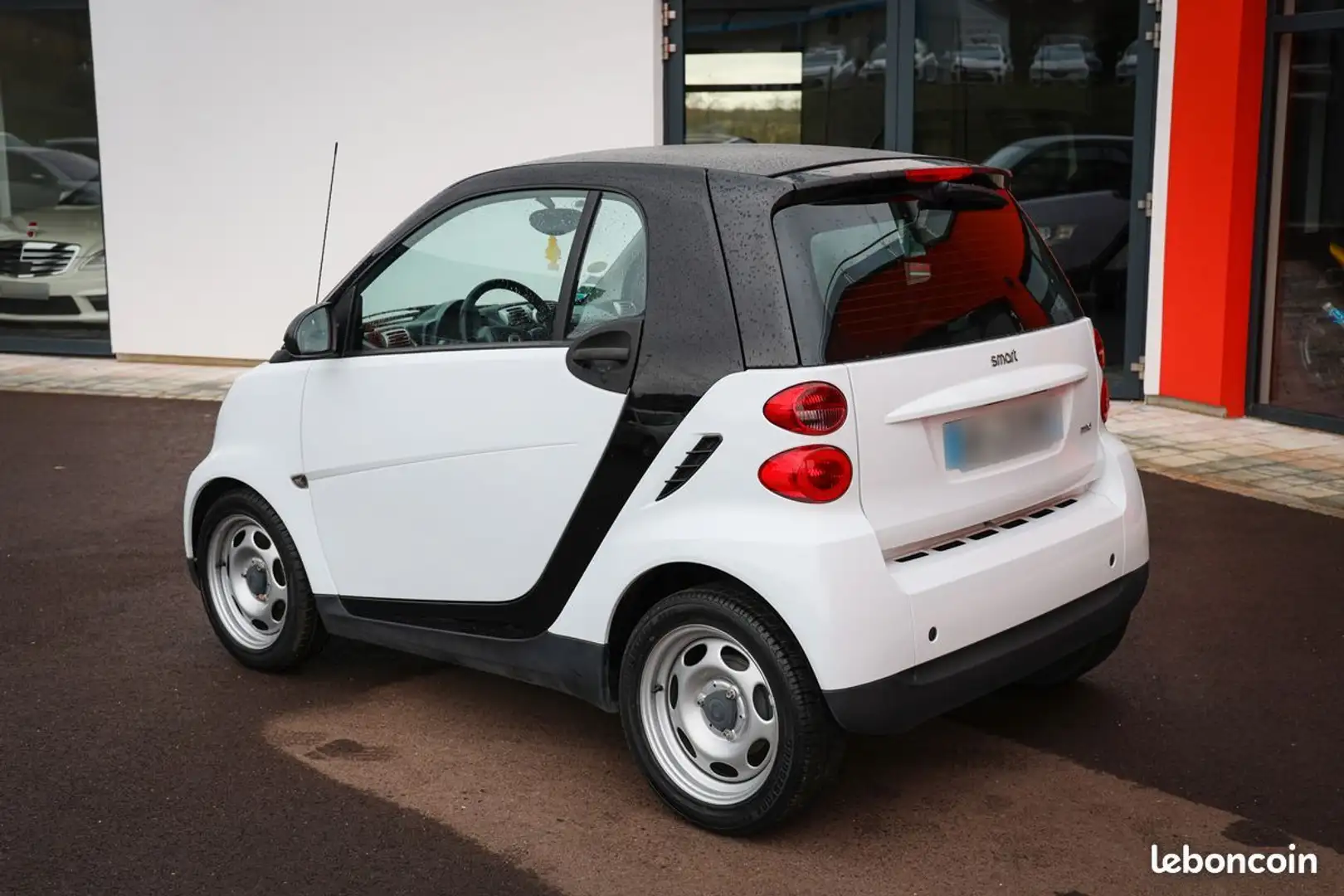 smart forTwo Coupé (451) 1.0i 12V MHD 61CH Boîte automatique Blanc - 2