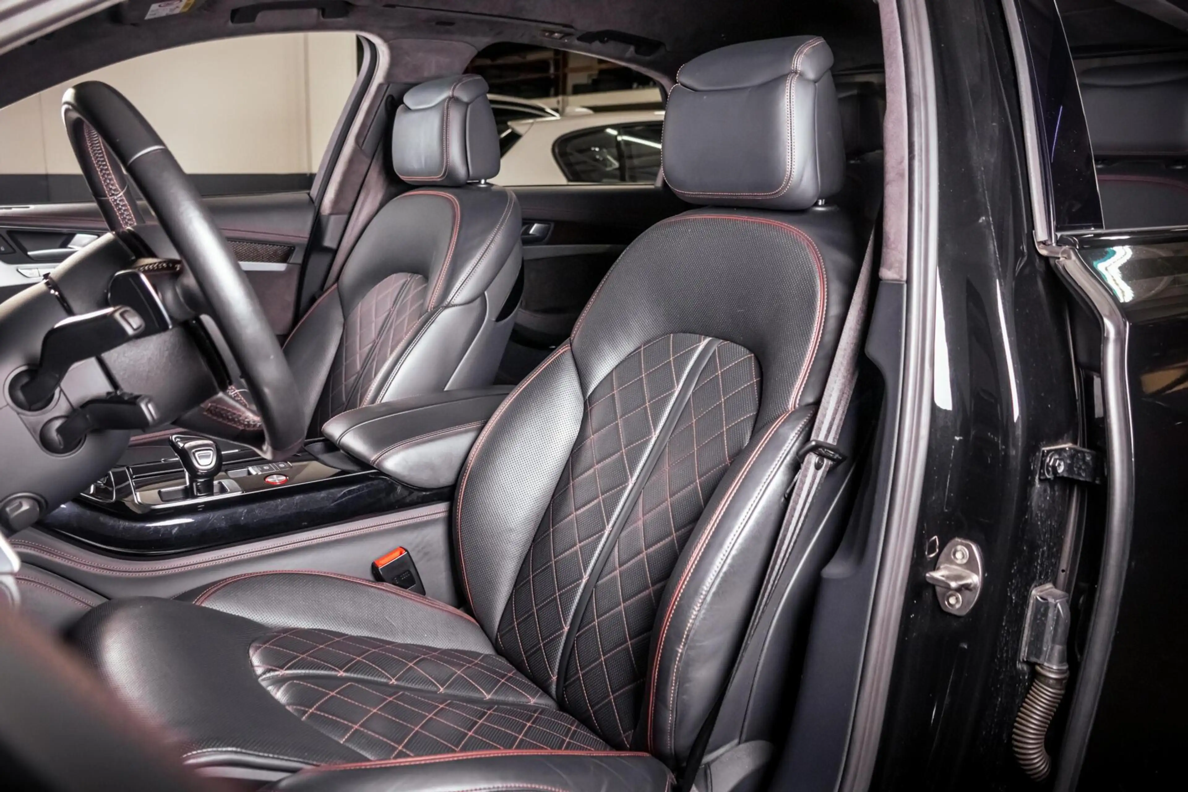 Audi S8 4.0 TFSI S8 plus|Keramisch|B&O|Matrix|Softclose|Ni — photo 4