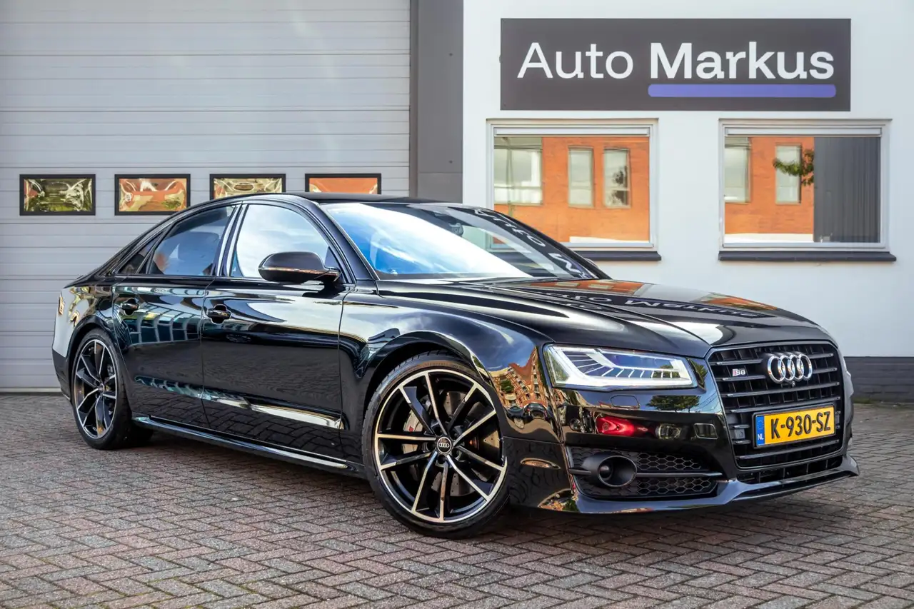 Audi S8