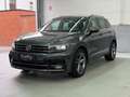 Volkswagen Tiguan Tiguan 1.4 TSI DSG // R-LINE // KEY-LESS Gris - thumbnail 2