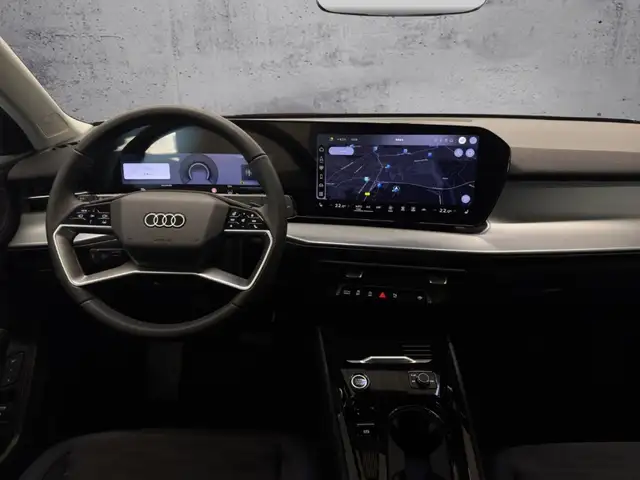Audi Q3 view 12