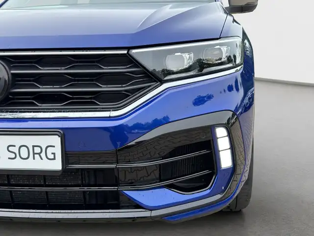 Volkswagen T-Roc view 12