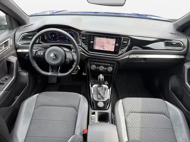Volkswagen T-Roc view 5