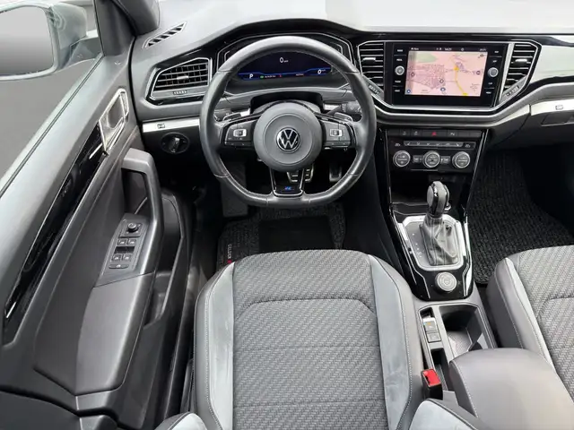 Volkswagen T-Roc view 8