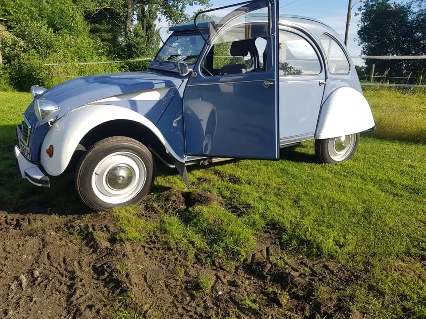 Citroen 2CV 6 Bleu - 1