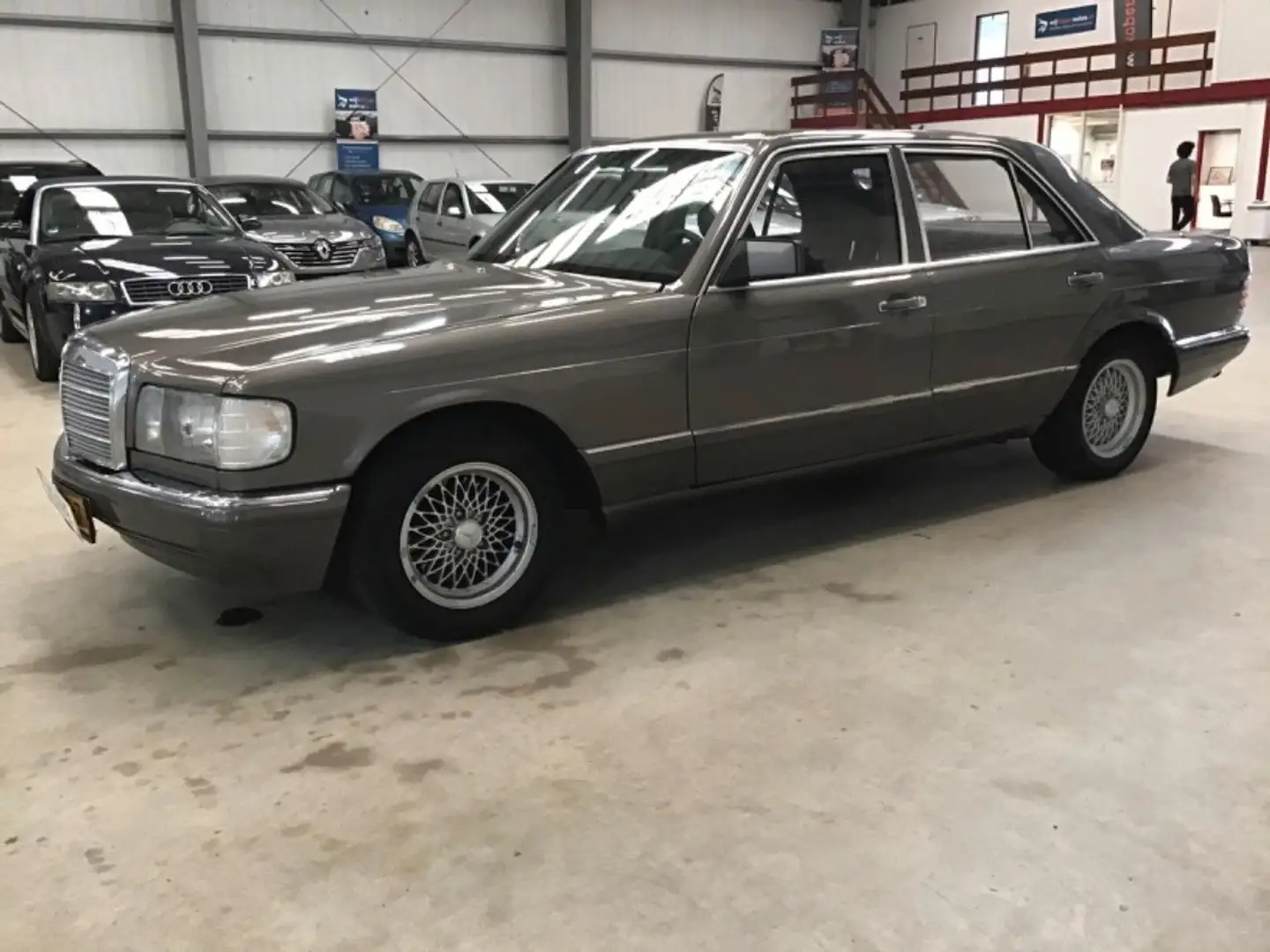 Mercedes-Benz S 300 SE 300 W126 S 300 KLIMA AUTOMATIK TÜV NEU 188PS Grau - 1
