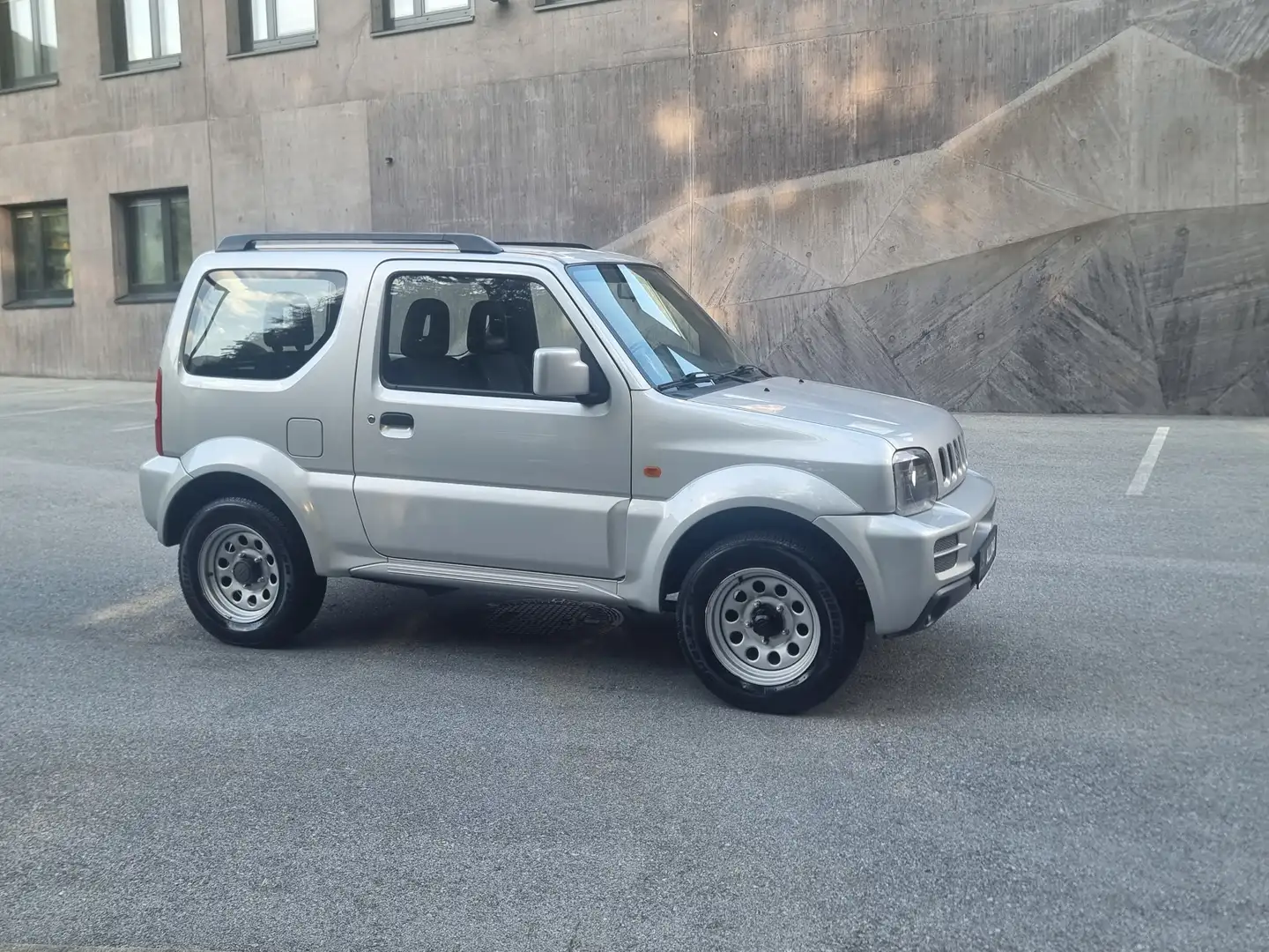 Suzuki Jimny 1,3 VX//KLIMA//WENIG.KM// Argent - 1
