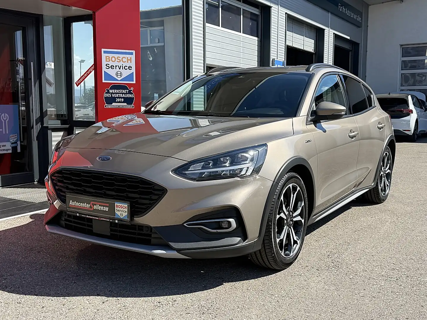 Ford Focus 1,0 EcoBoost Active Business Braun - 1
