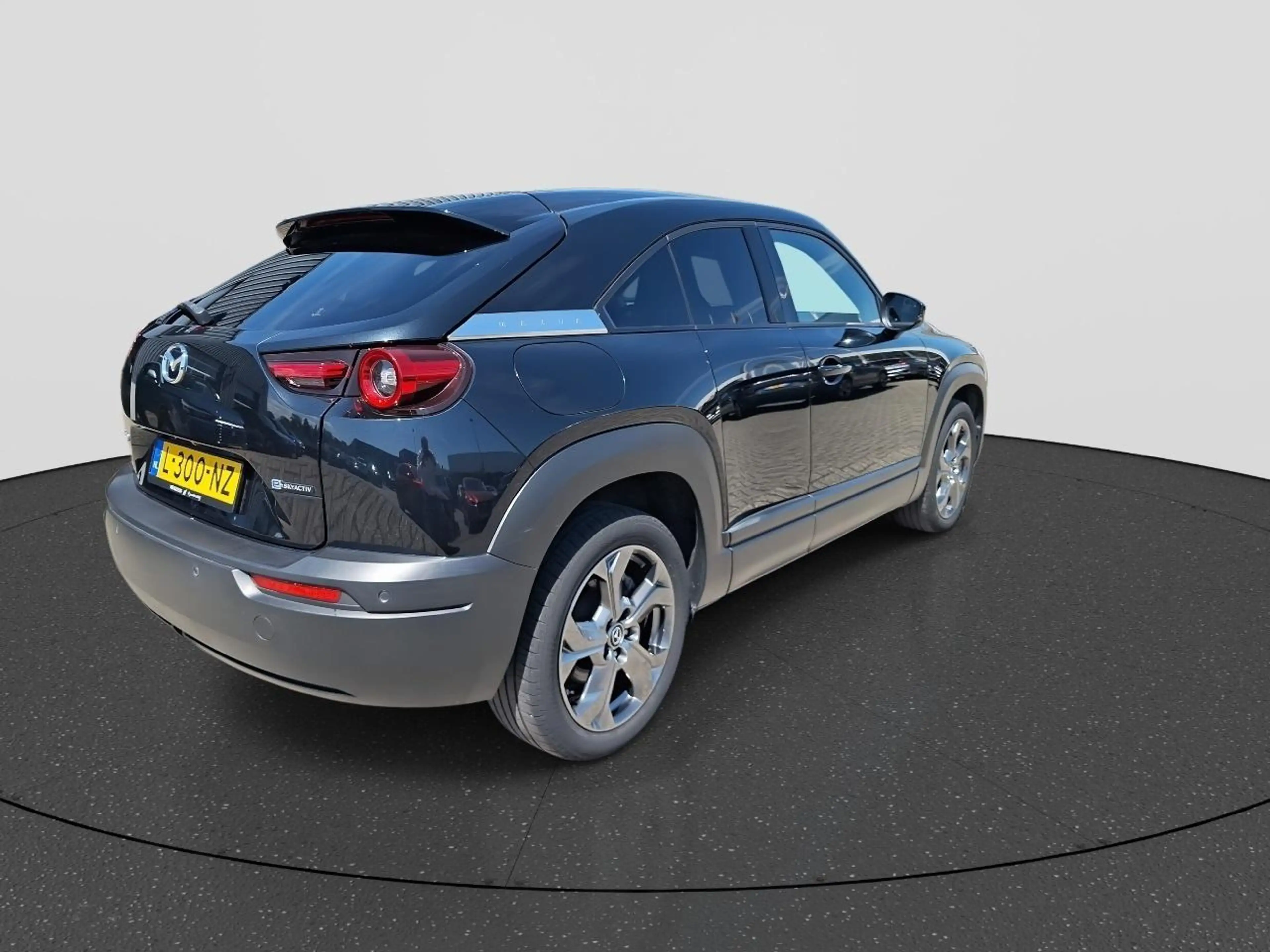 Mazda MX-30 e-SkyActiv 145 Comfort 36 kWh | NL-Auto | SOH 94% — photo 7