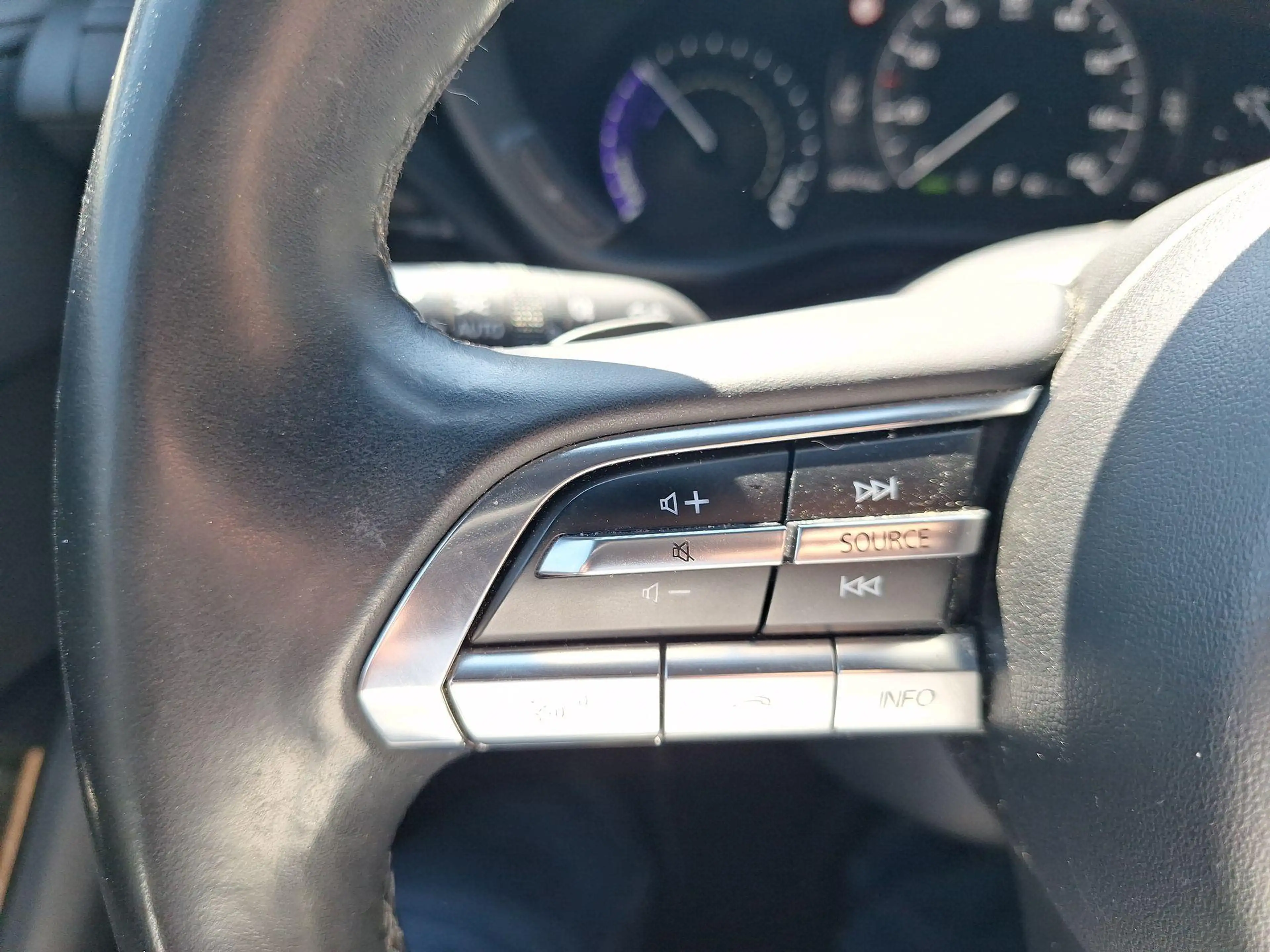 Mazda MX-30 e-SkyActiv 145 Comfort 36 kWh | NL-Auto | SOH 94% — photo 15