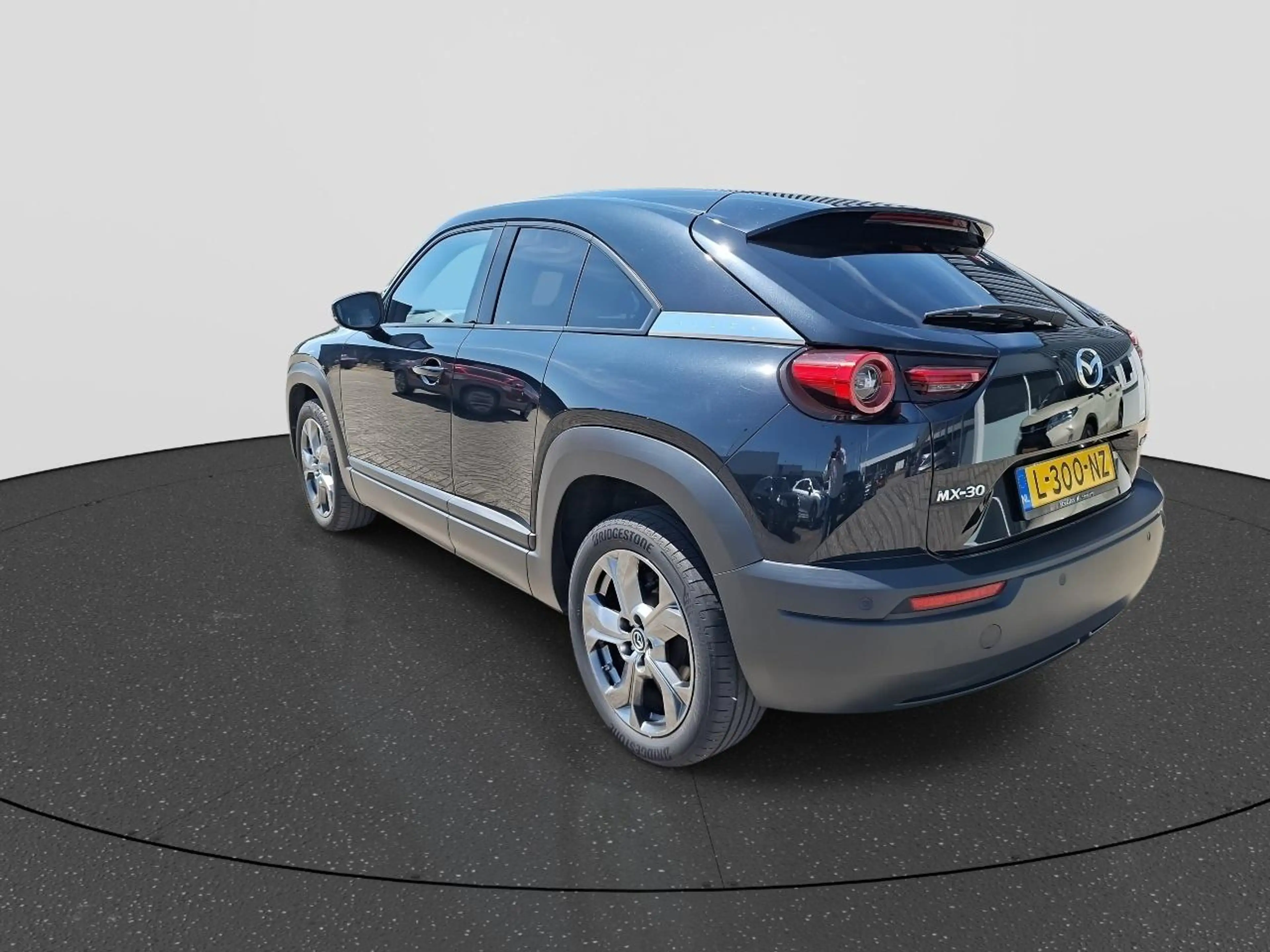 Mazda MX-30 e-SkyActiv 145 Comfort 36 kWh | NL-Auto | SOH 94% — photo 5