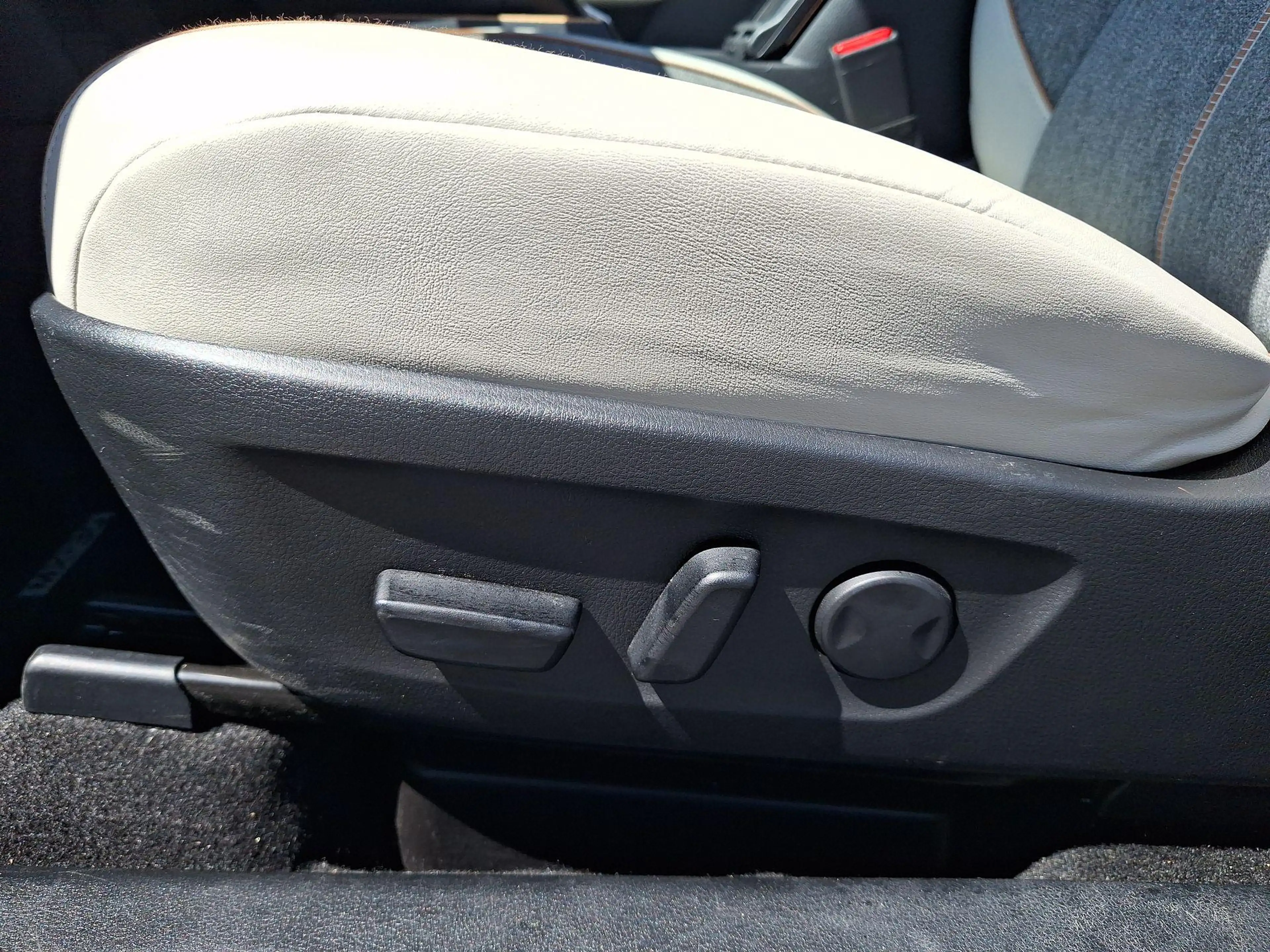 Mazda MX-30 e-SkyActiv 145 Comfort 36 kWh | NL-Auto | SOH 94% — photo 13