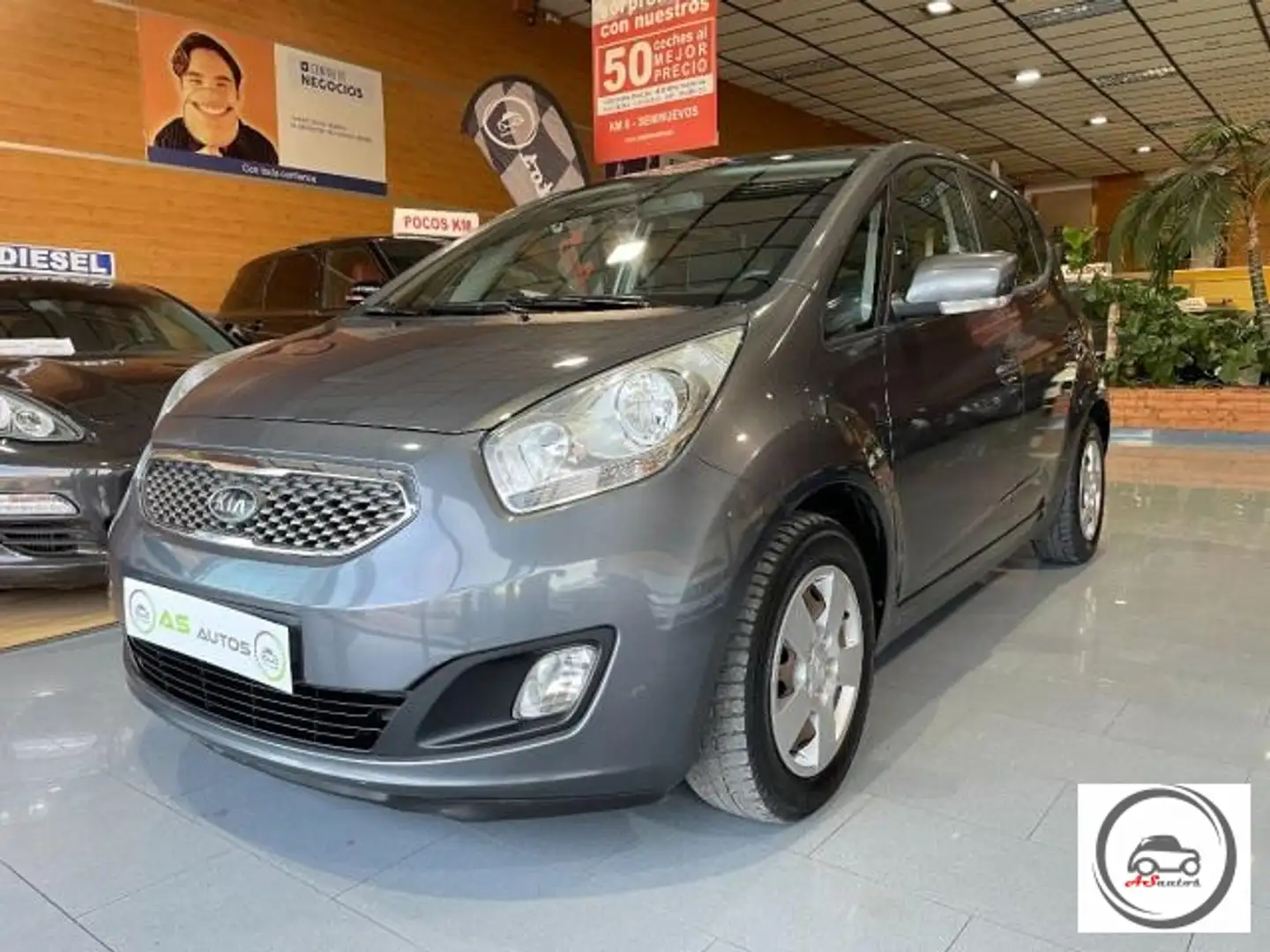 Kia Venga 1.4CRDi WGT Drive Gris - 1