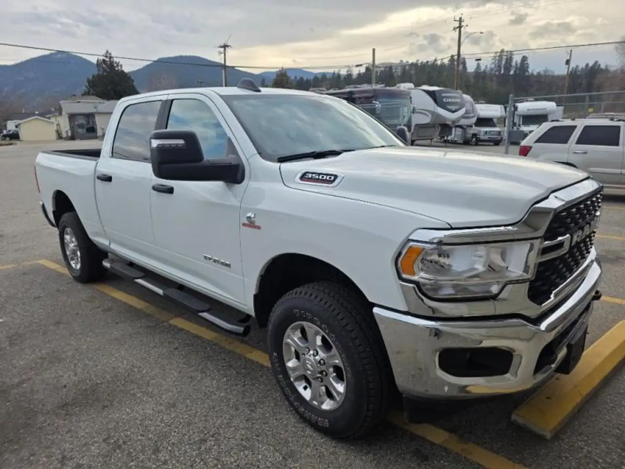 RAM 3500 снимка RAM 3500