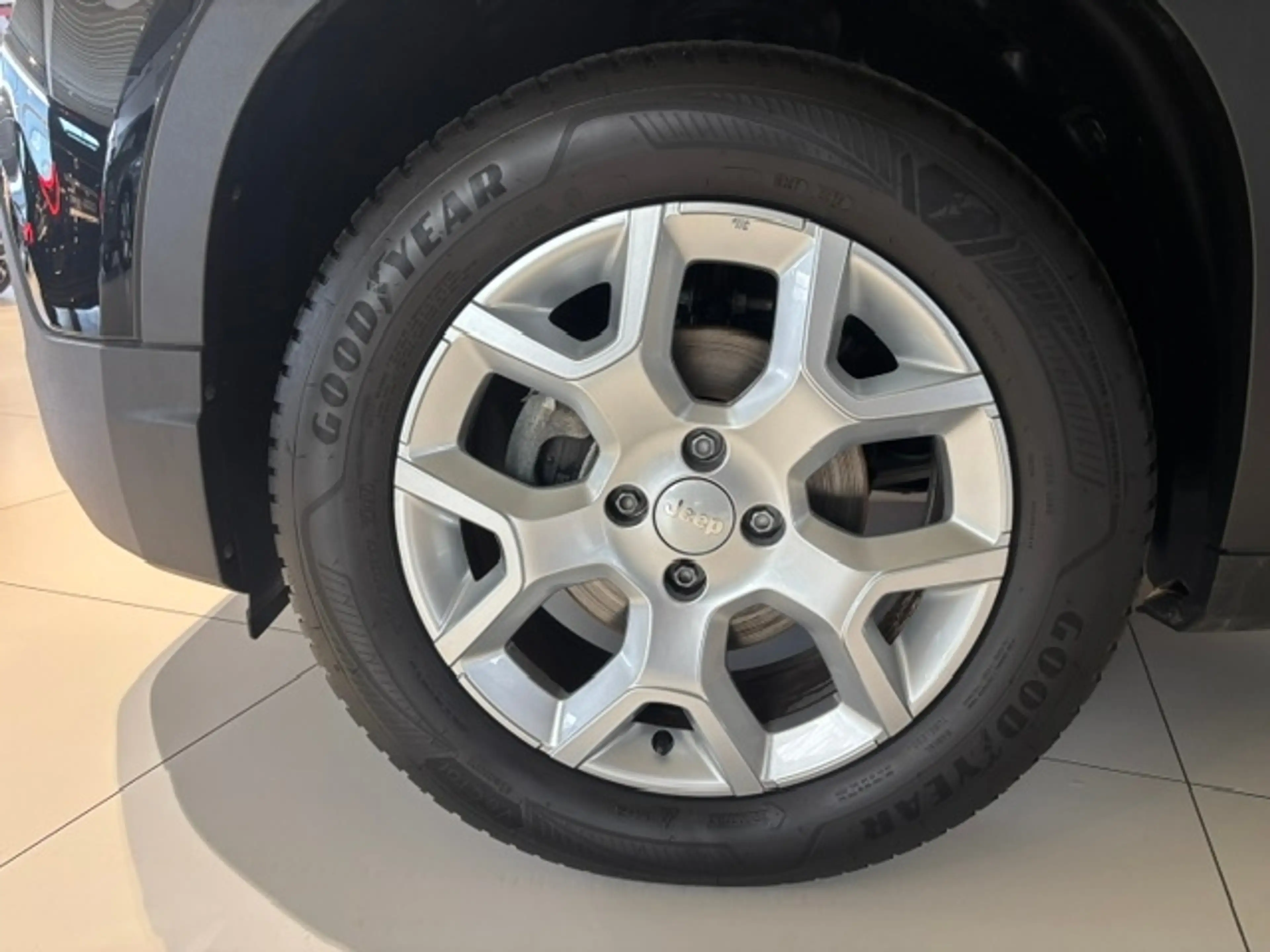 Jeep Avenger Altitude — photo 13