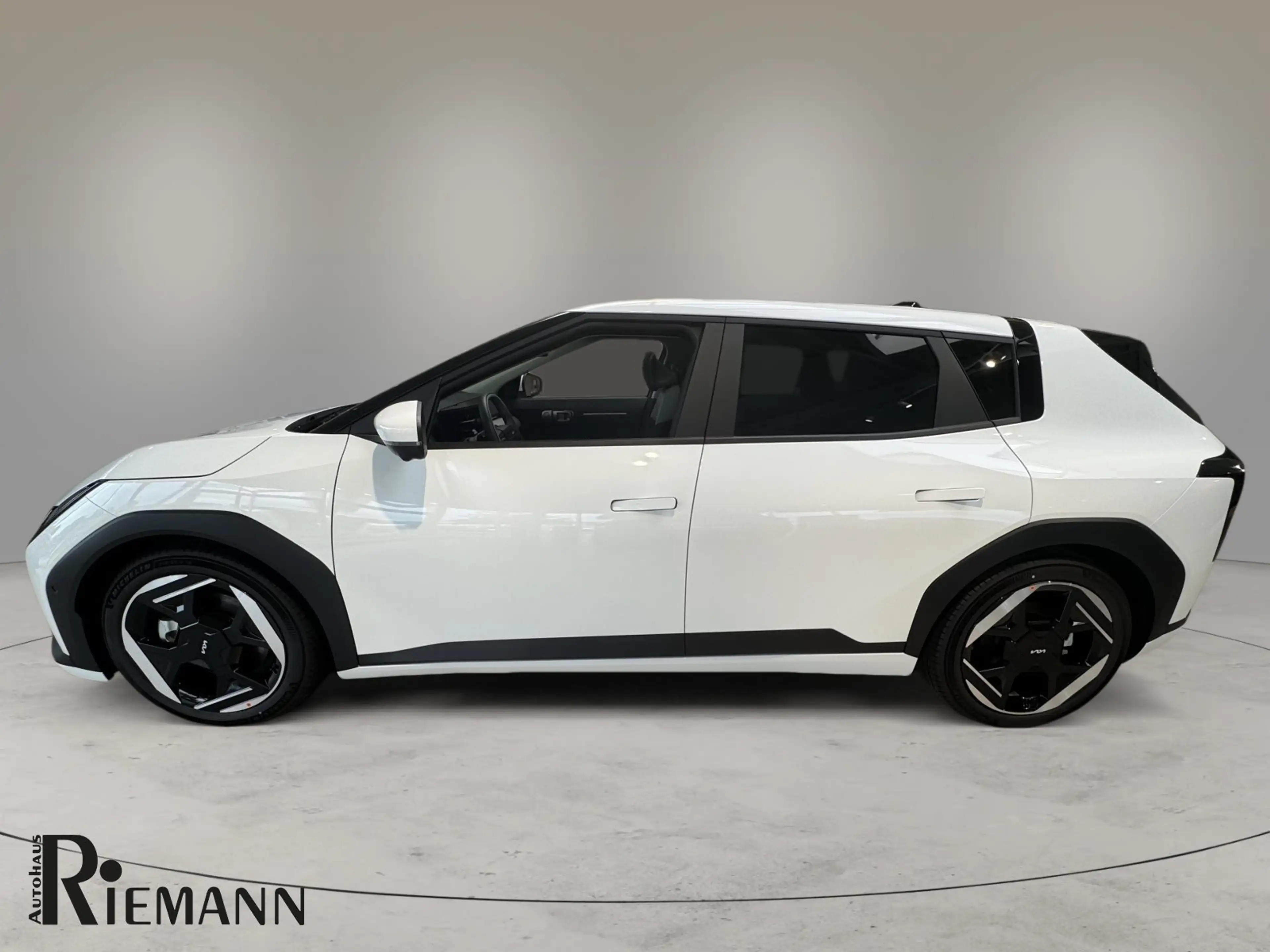 Kia EV4 81,4-kWh Earth + DriveWise-ADAS-Paket — photo 6