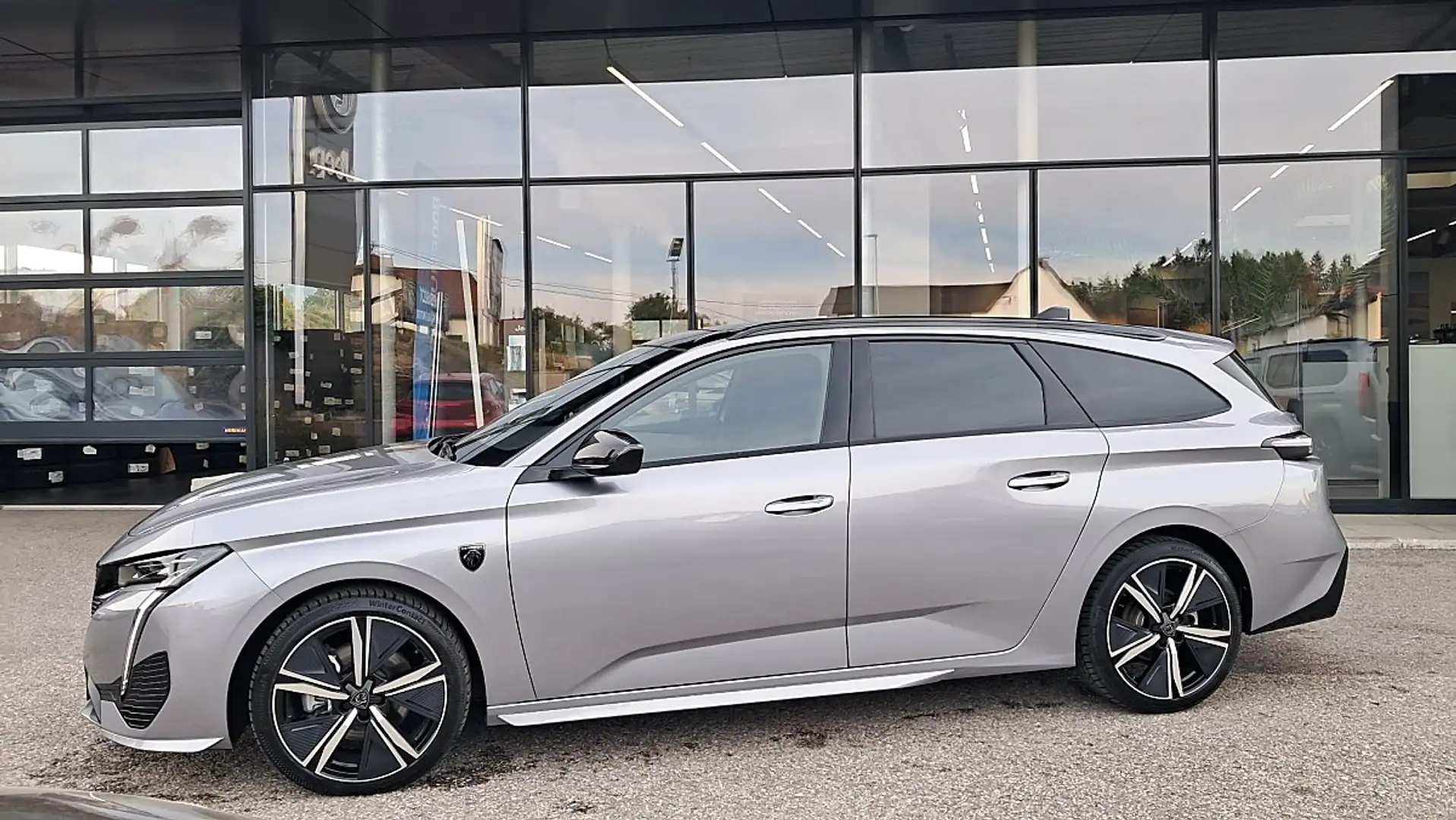 Peugeot 308 1.2 Hybrid 145 SW GT (EURO 6e) Silber - 2