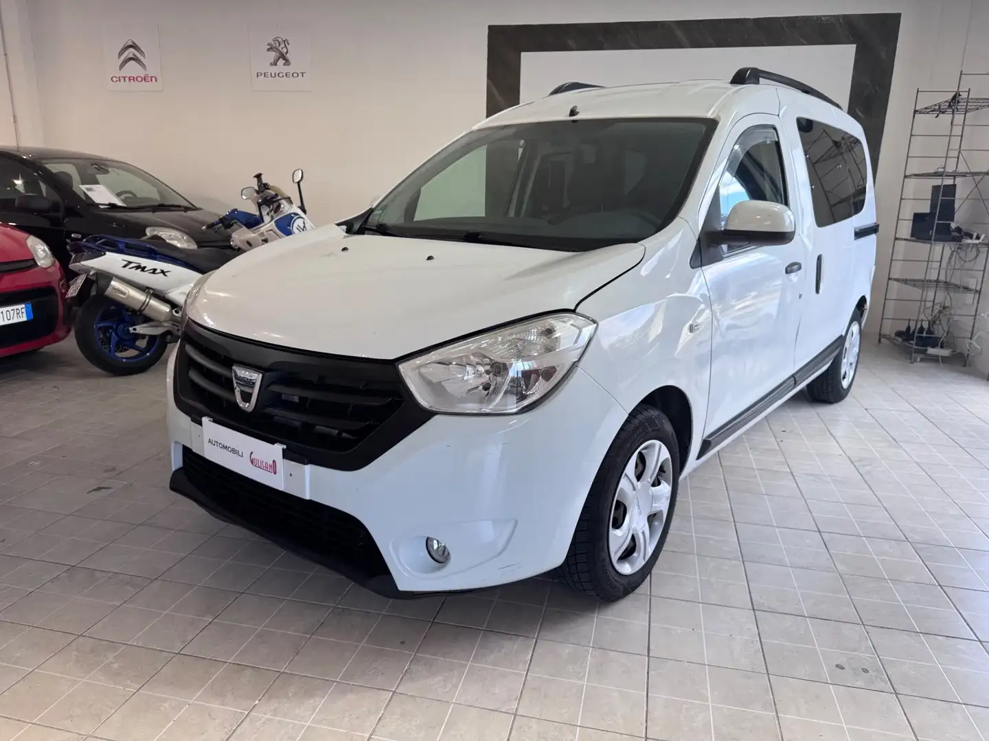 Dacia Dokker 1.6 8V 85CV GPL Lauréate Blanc - 2