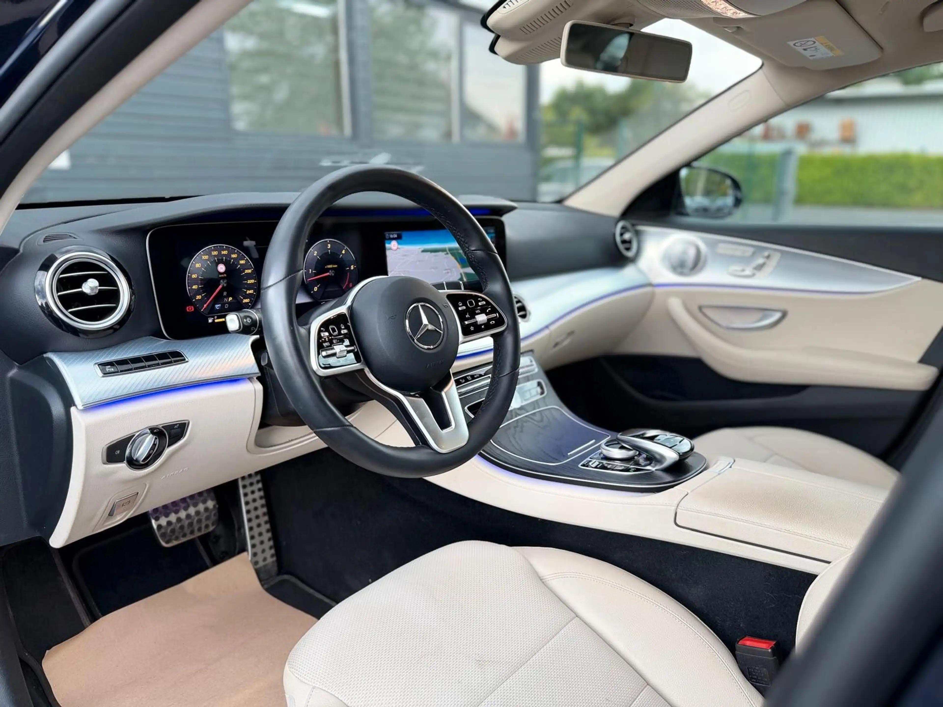 Mercedes-Benz E 400 Burmester, Wide, Ambiente, Memory,T-Winkel — photo 13