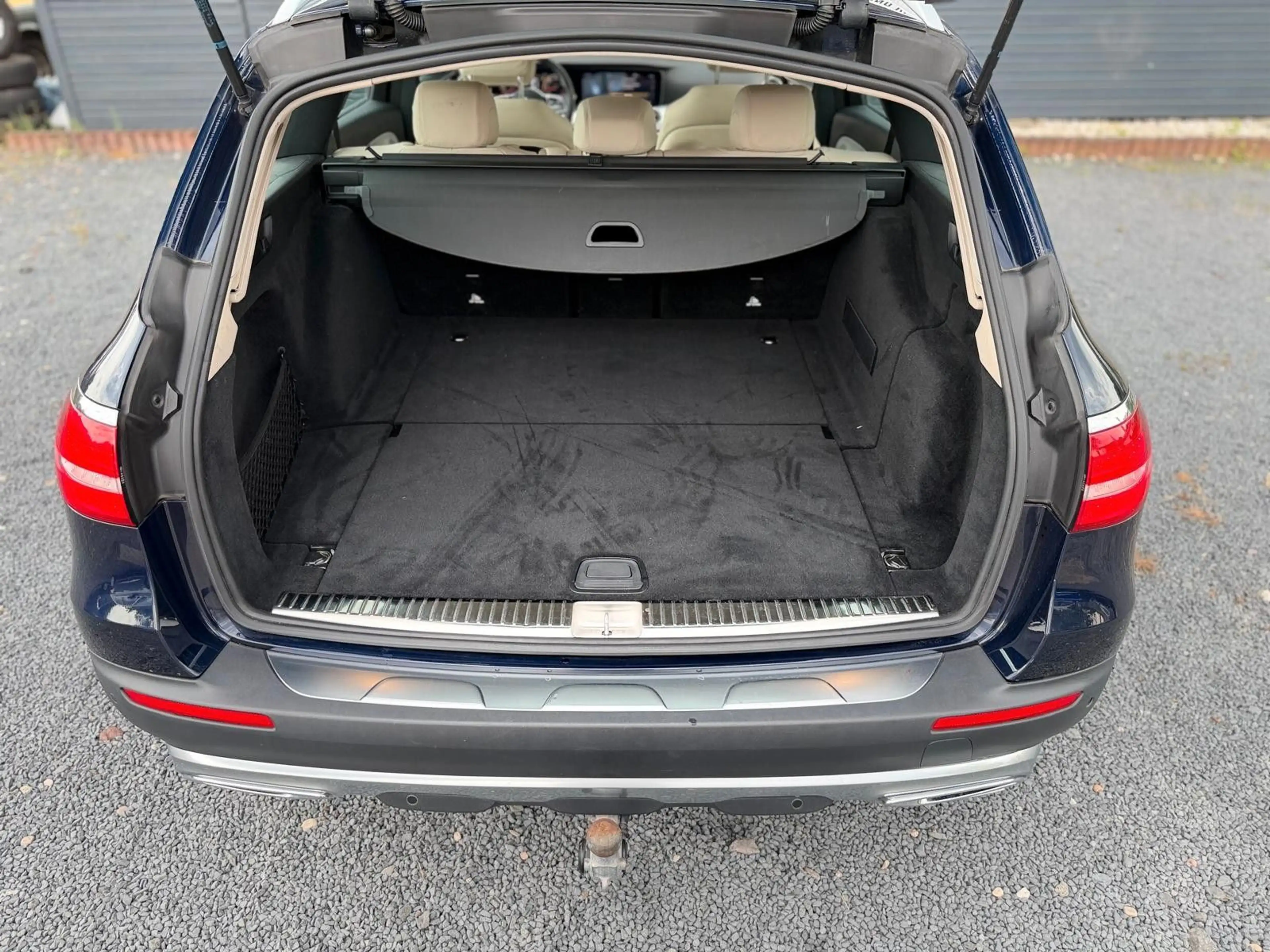Mercedes-Benz E 400 Burmester, Wide, Ambiente, Memory,T-Winkel — photo 12