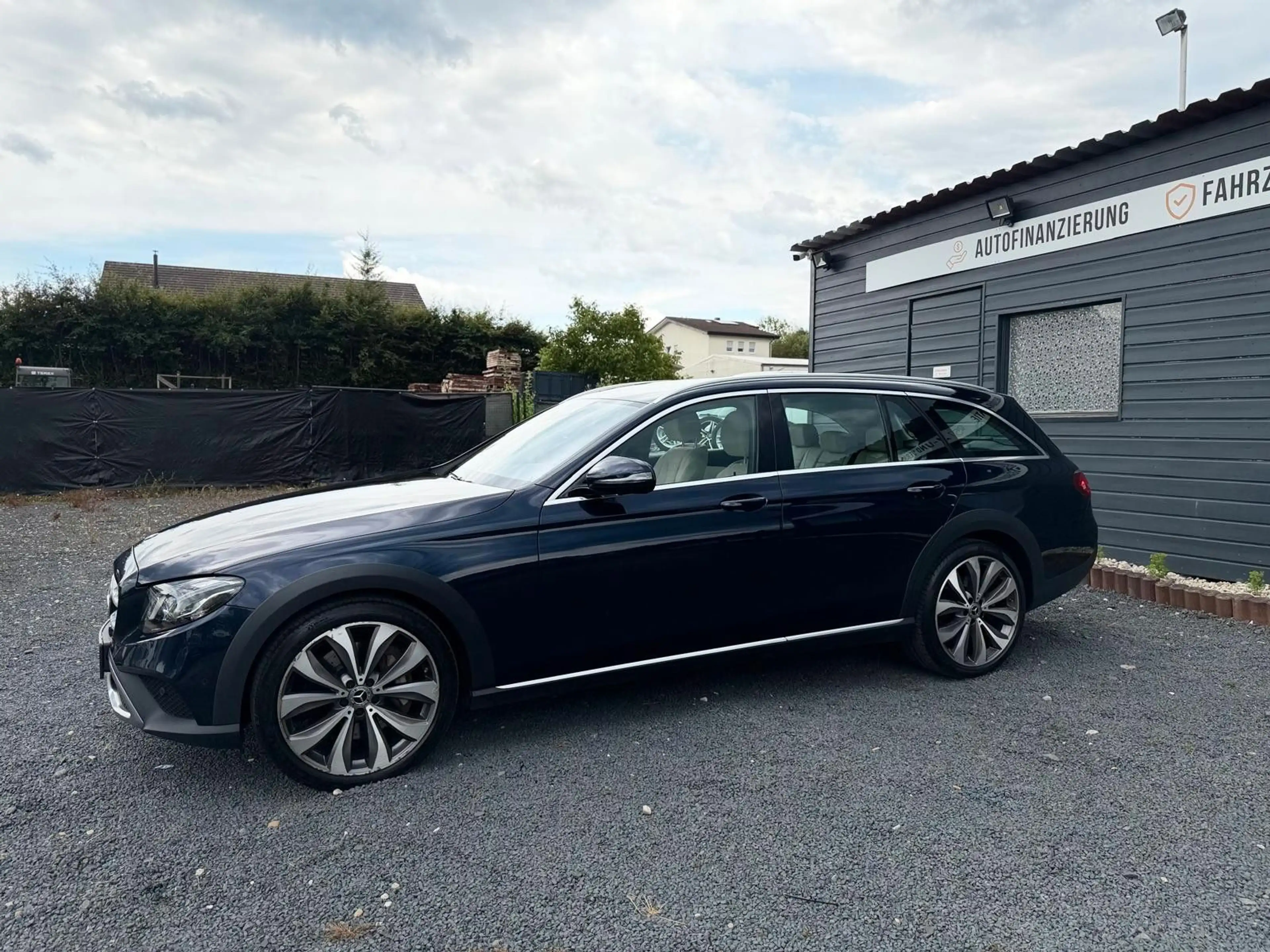 Mercedes-Benz E 400 Burmester, Wide, Ambiente, Memory,T-Winkel — photo 5