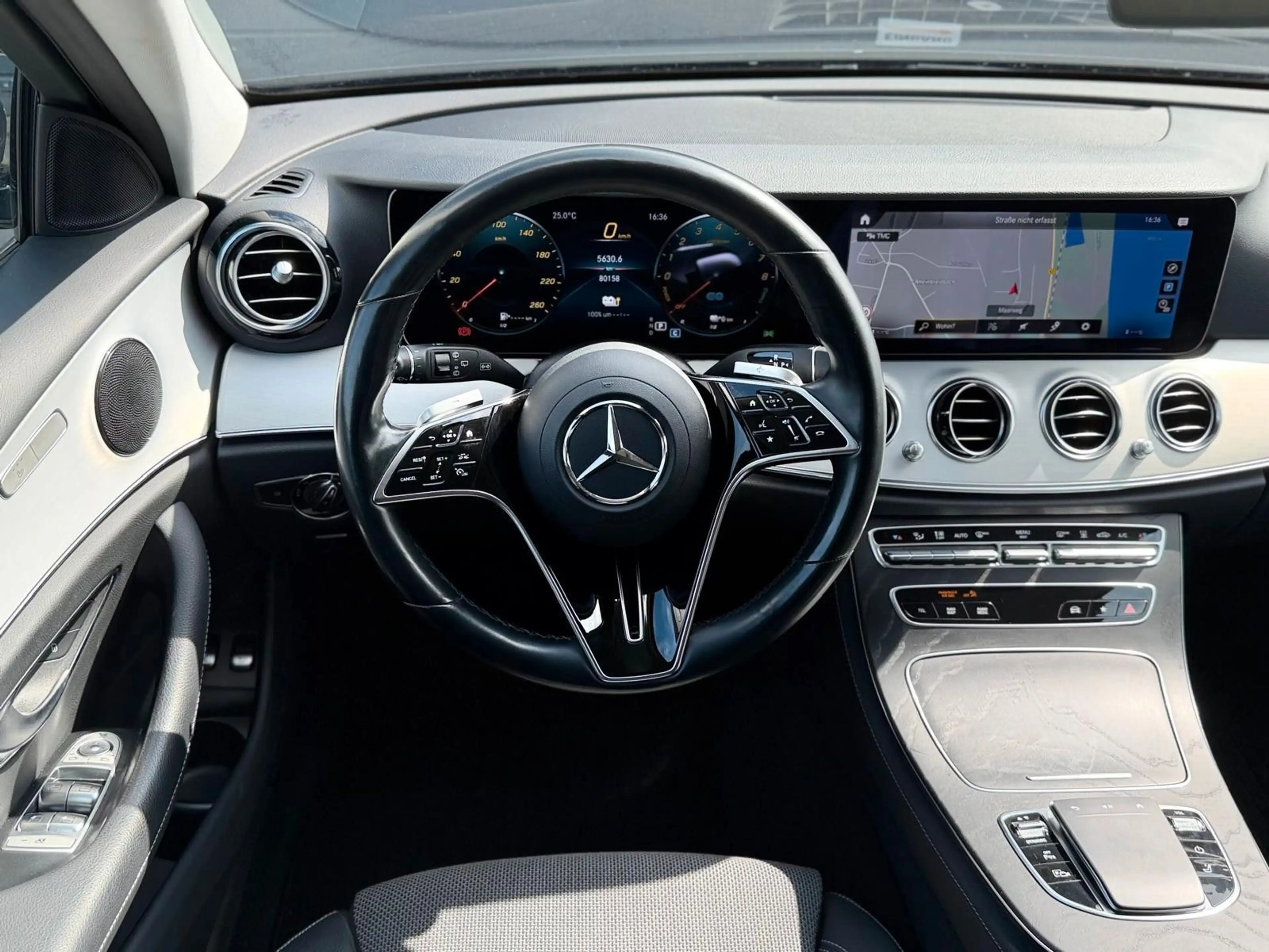 Mercedes-Benz E 400 Burmester, Wide, Ambiente, Memory,T-Winkel — photo 12