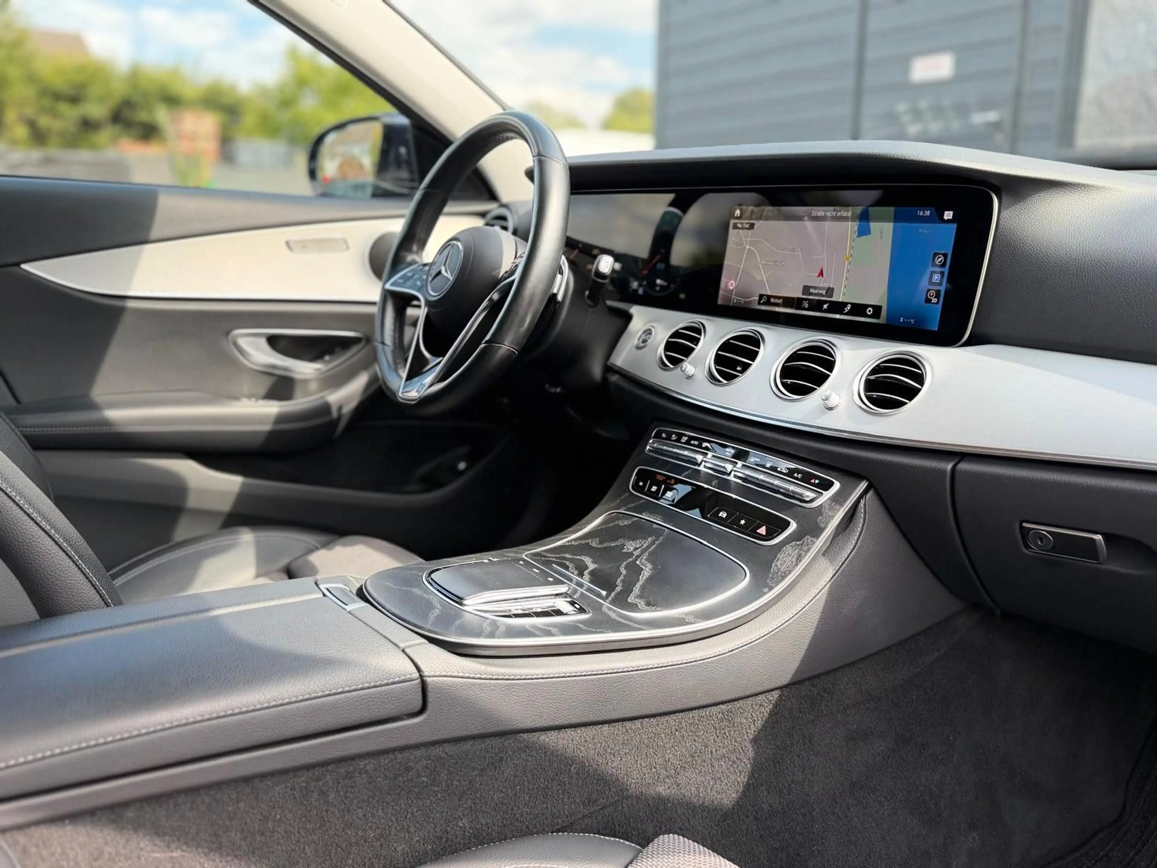 Mercedes-Benz E 400 Burmester, Wide, Ambiente, Memory,T-Winkel — photo 14