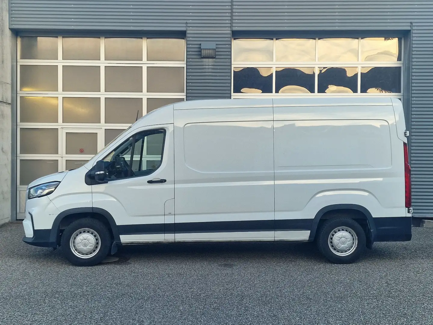Maxus Deliver 9 L2H2 3,5t Klima Kamera Weiß - 2