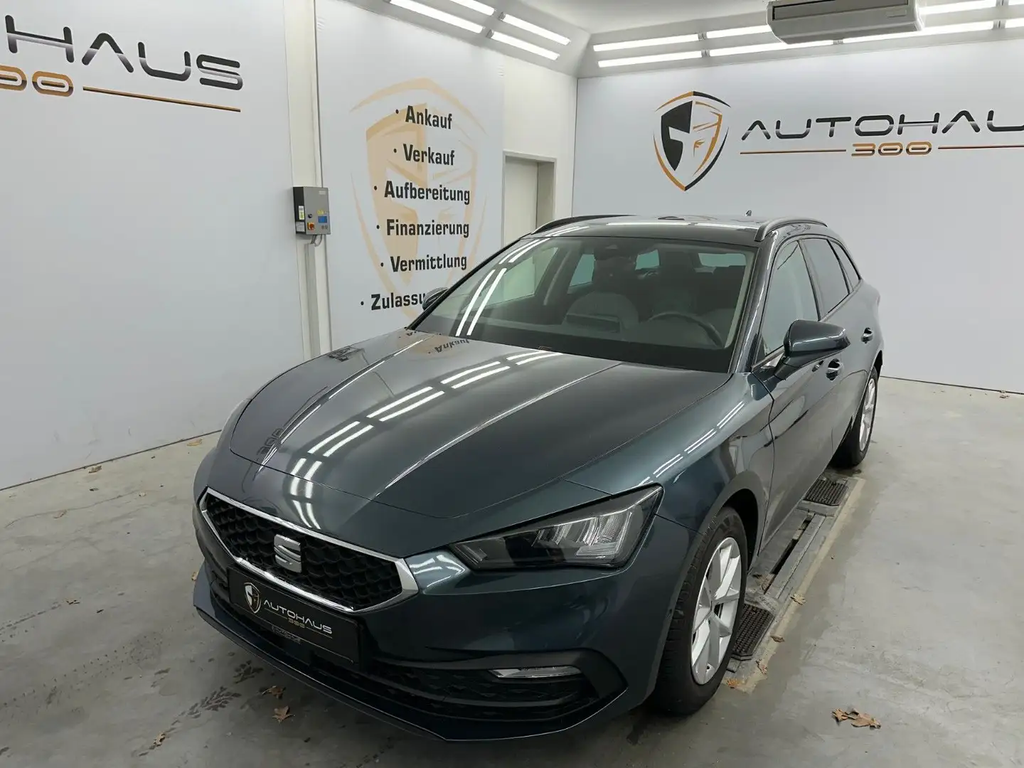 SEAT Leon Sportstourer Style LED VIRTUAL NAVI RFK MFL Grigio - 1