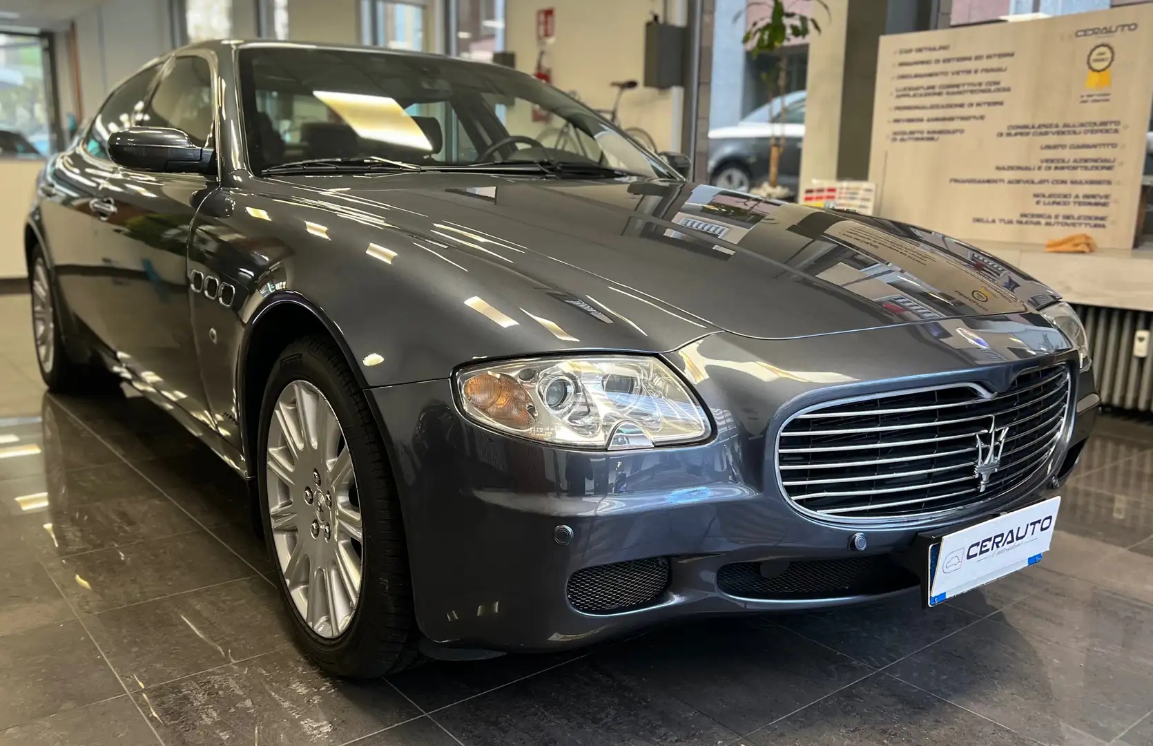Maserati Quattroporte Quattroporte 4.2 Sport GT duoselect **Garantita** Šedá - 2