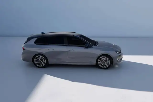 Opel Astra view 9