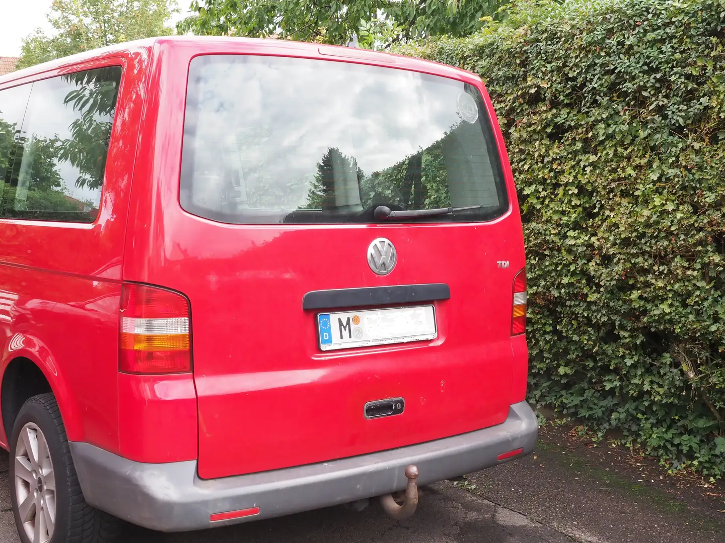 Volkswagen T5 Transporter 7 HC Rot - 2