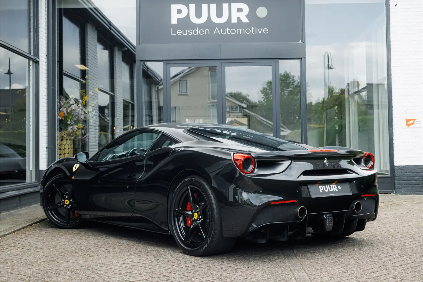 Ferrari 488 3.9 GTB [ BTW-AUTO ] Ferrari Shields -  Nero Dayto - 2
