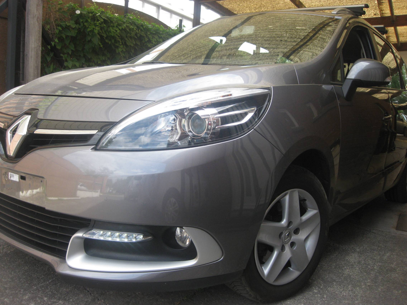 Renault Megane Scenic 1.2 TCe Clim Ct ok Feuille rose Prêt à immatriculer — photo 2