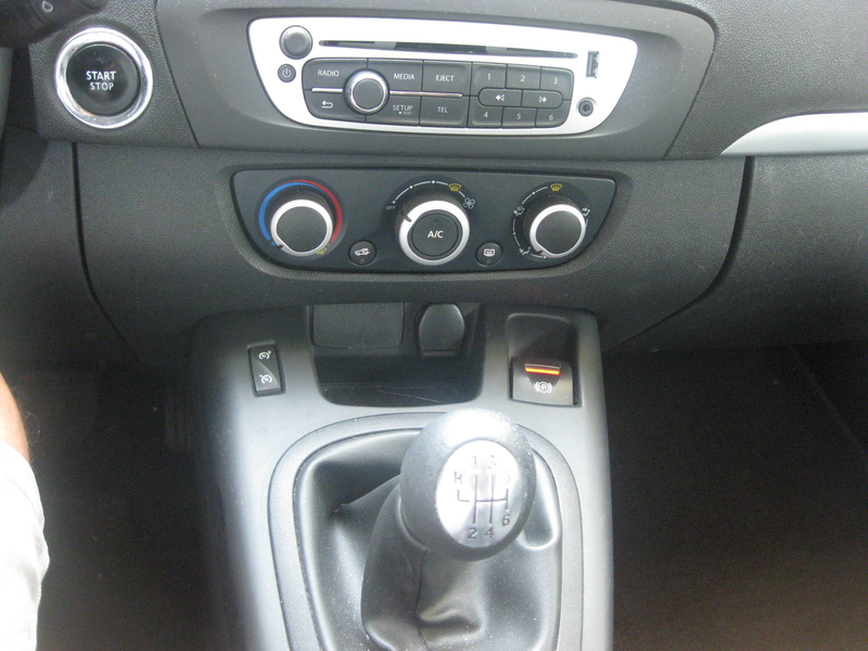 Renault Megane Scenic 1.2 TCe Clim Ct ok Feuille rose Prêt à immatriculer — photo 12
