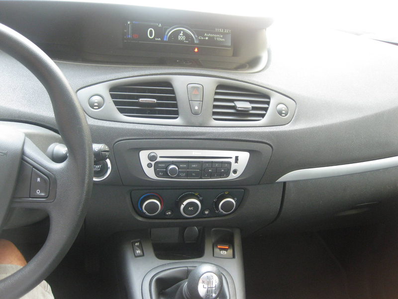 Renault Megane Scenic 1.2 TCe Clim Ct ok Feuille rose Prêt à immatriculer — photo 14
