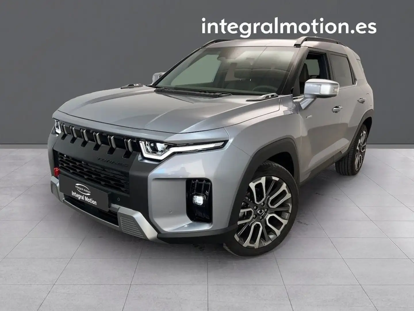SsangYong Torres G15 Adventure 4x4 Aut. Gris - 1