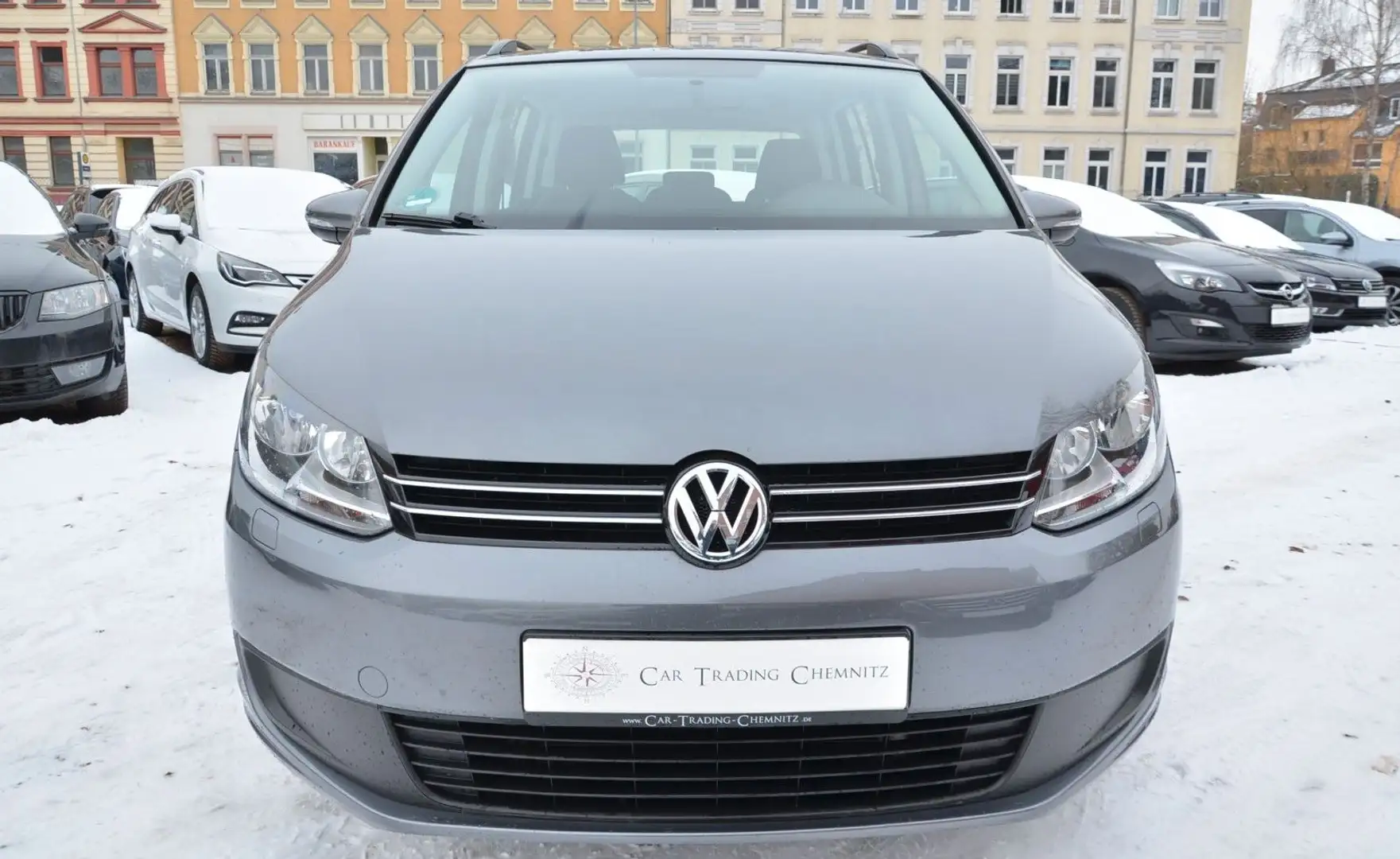 Volkswagen Touran BMT 1.6 TDI Klima Sitzheizung AHK Tüv neu Grau - 2