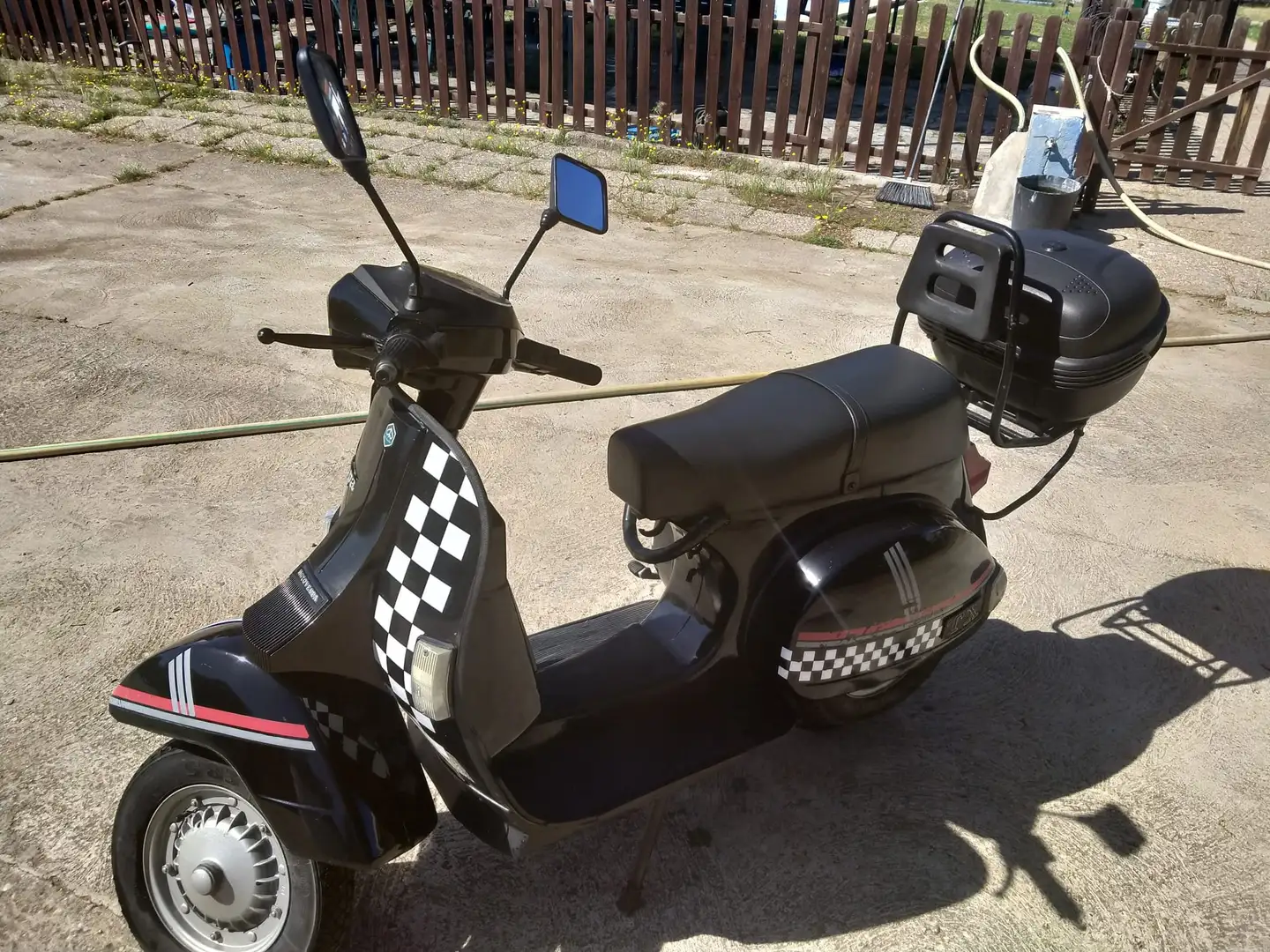 Vespa PX 200 Negro - 2