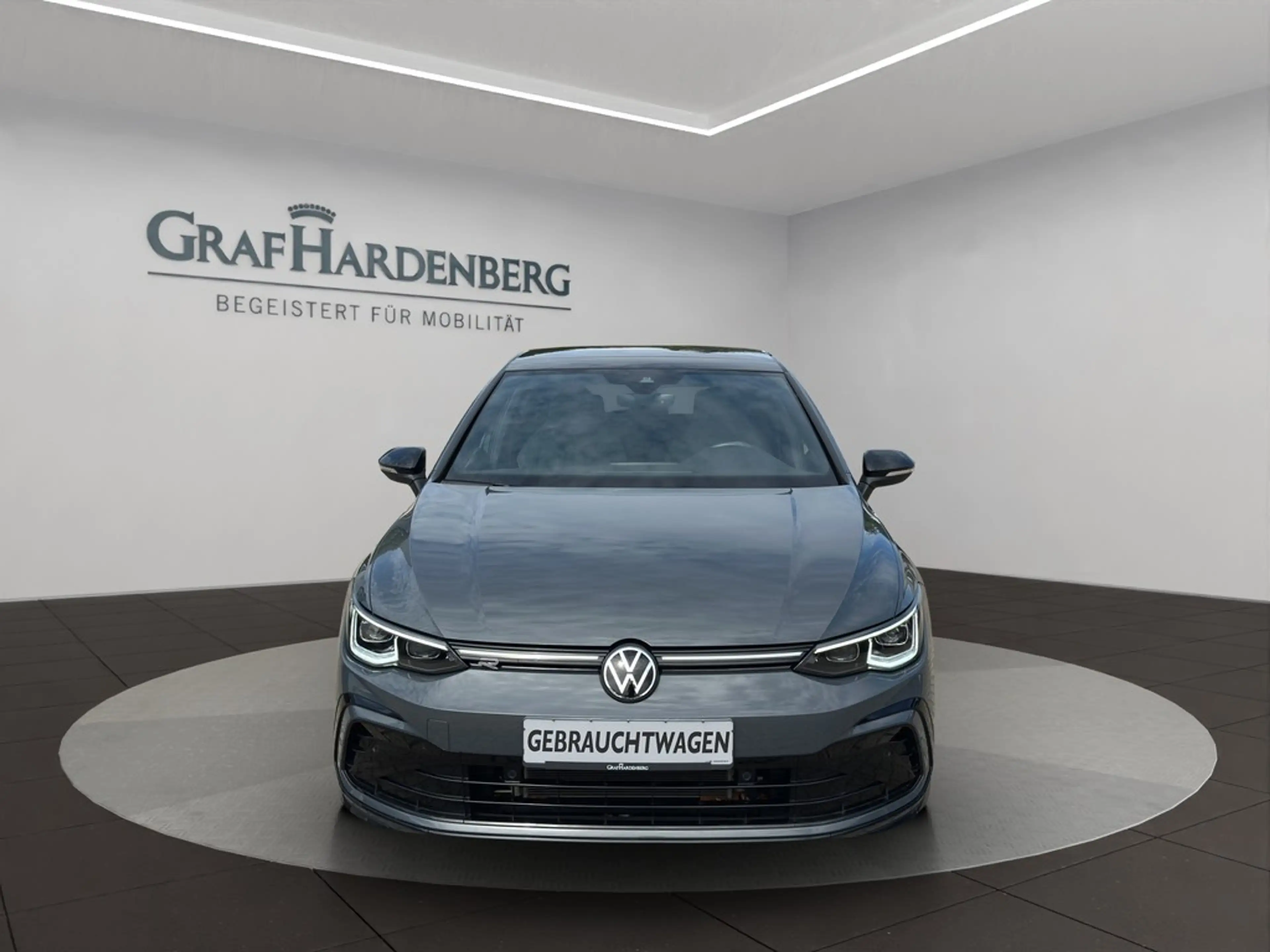 Volkswagen Golf R -Line 1.5 TSI DSG Black Style — photo 9