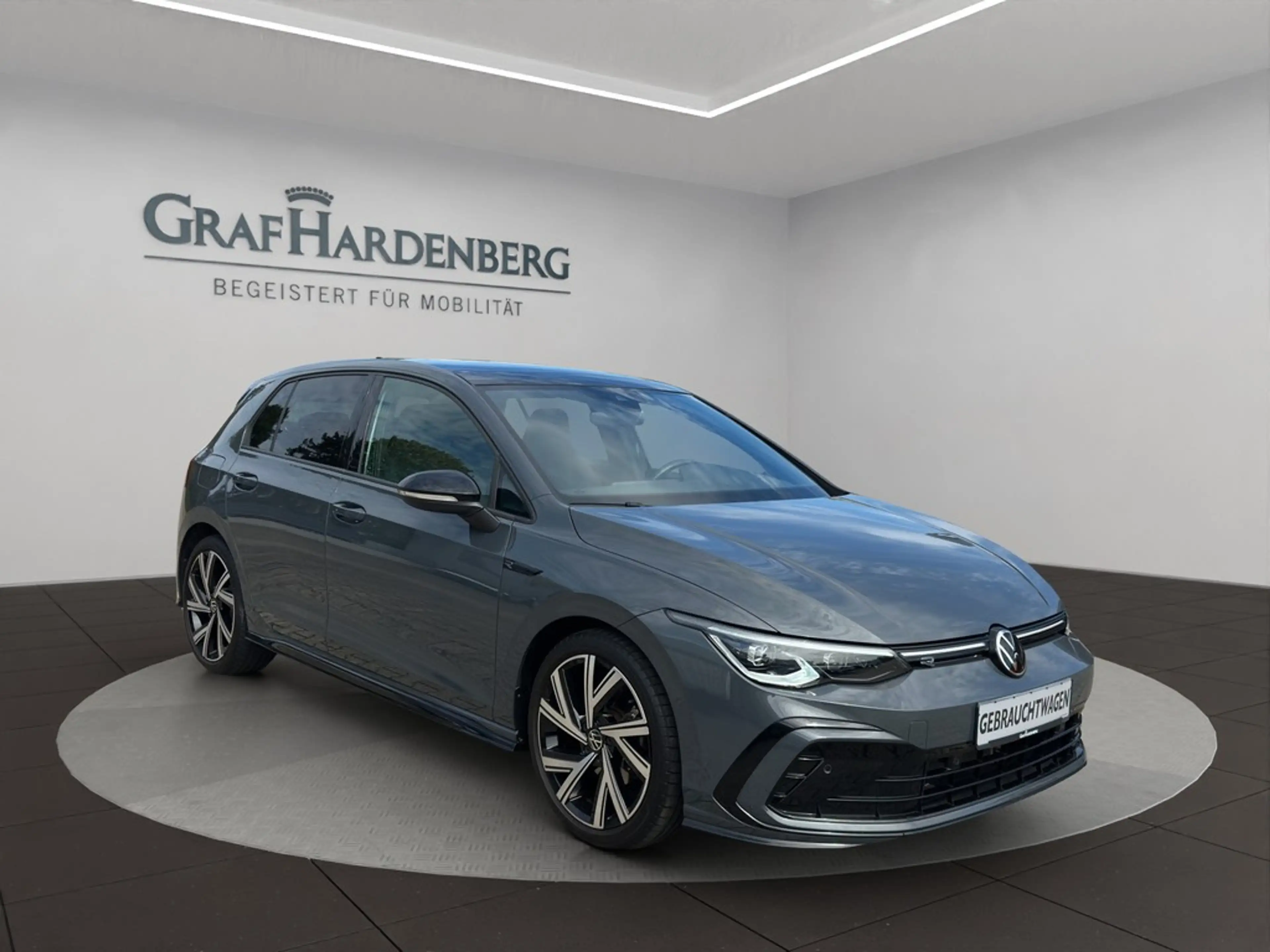 Volkswagen Golf R -Line 1.5 TSI DSG Black Style — photo 8
