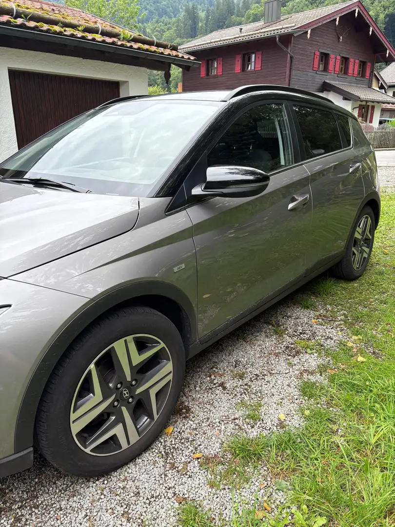 Hyundai BAYON Bayon 1,0 T-GDI Trend Line DCT Aut. Trend Line Grau - 2